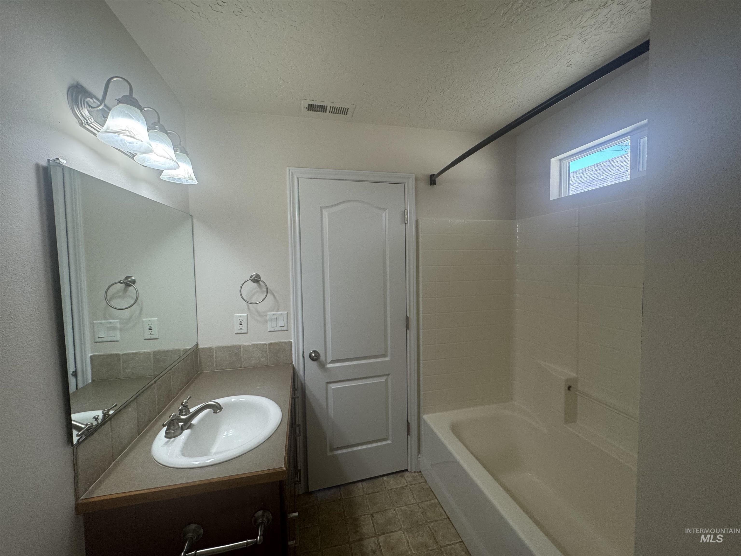 2103 N 34th St Property Photo 18