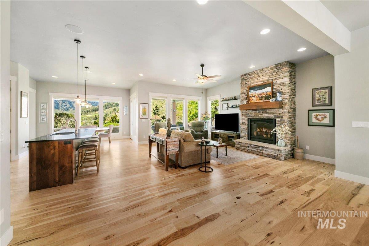 8 Mt Heinen Property Photo 7