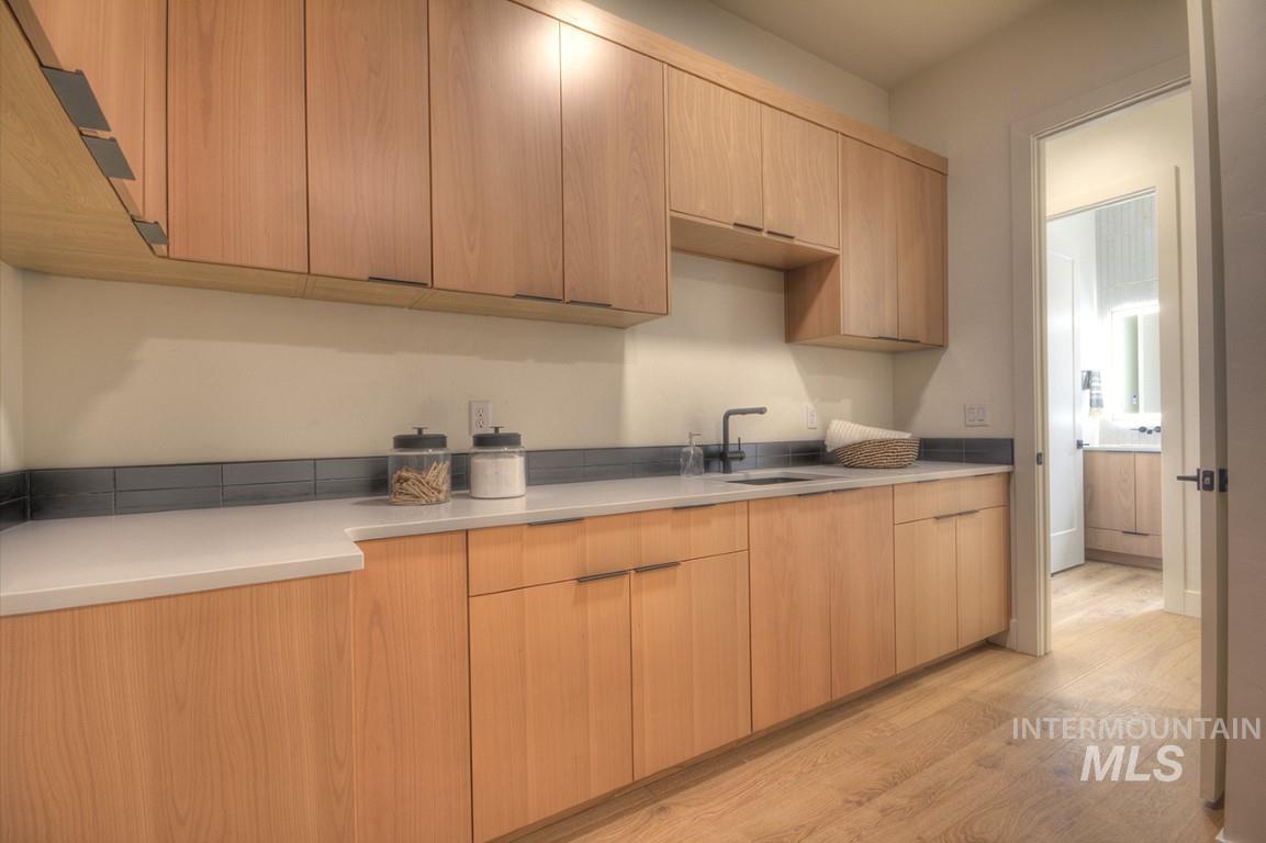 473 Joy Avenue Property Photo 17