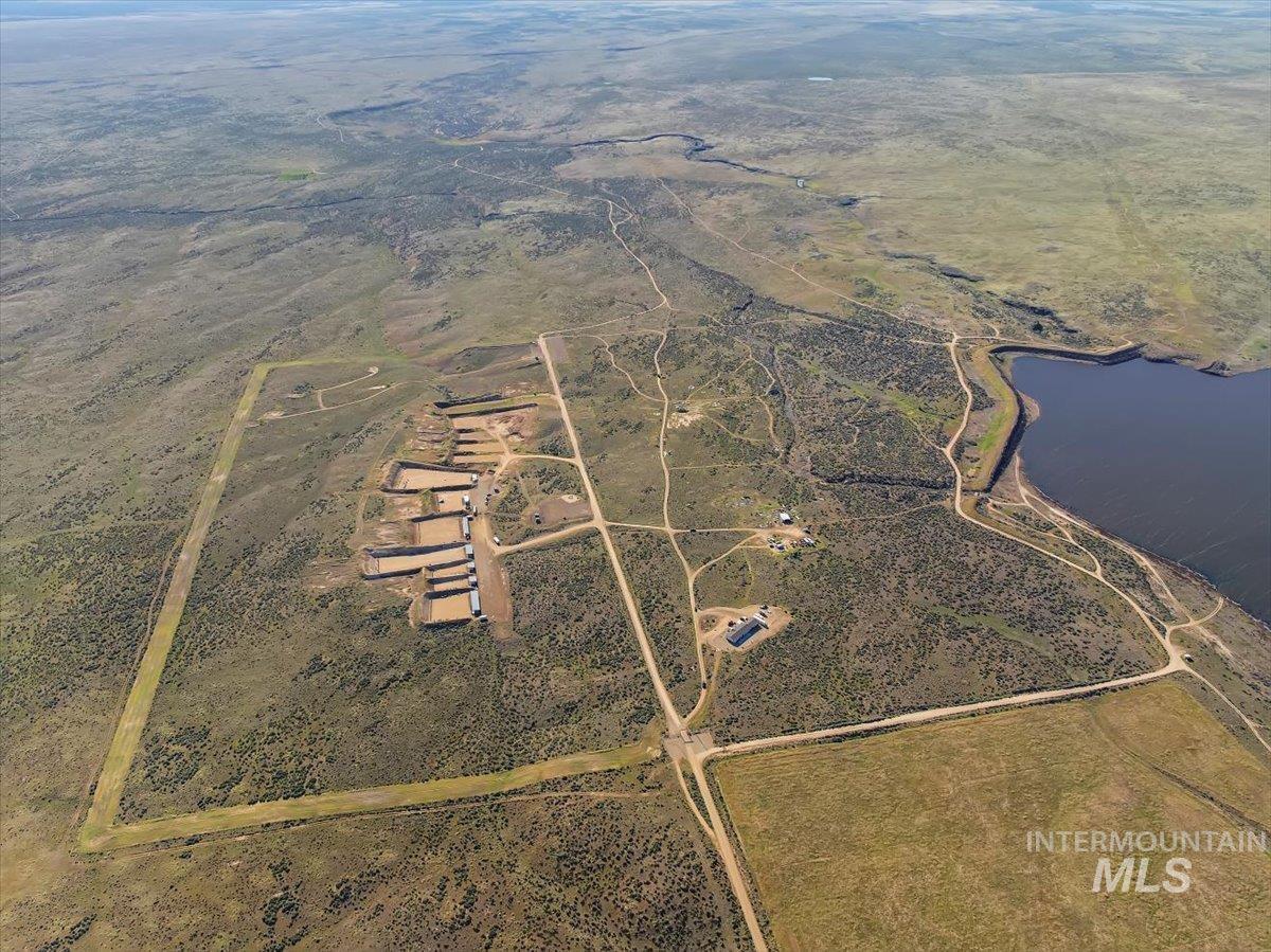 14000 E Double Tapp Ln. Property Photo 1