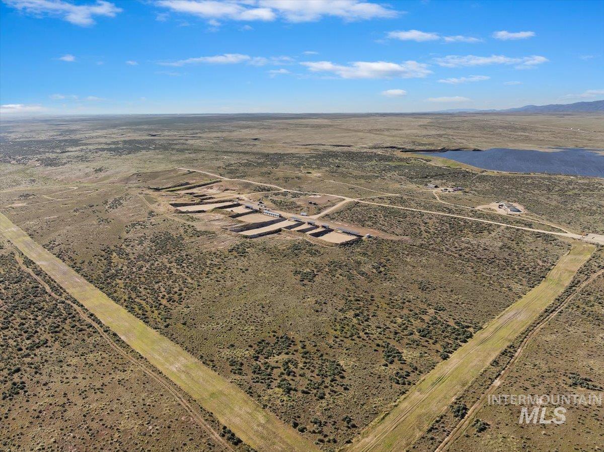 14000 E Double Tapp Ln. Property Photo 3