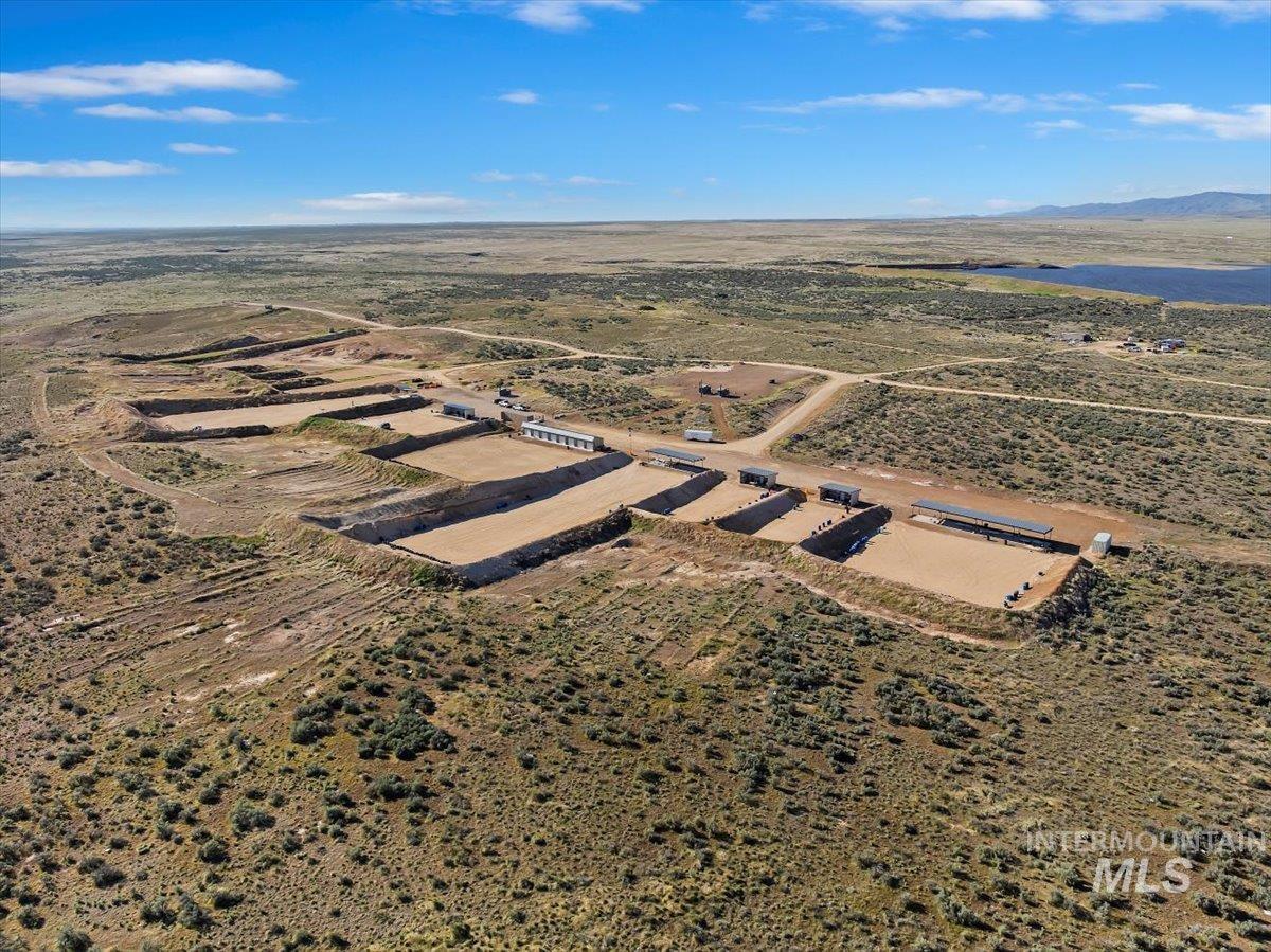 14000 E Double Tapp Ln. Property Photo 4