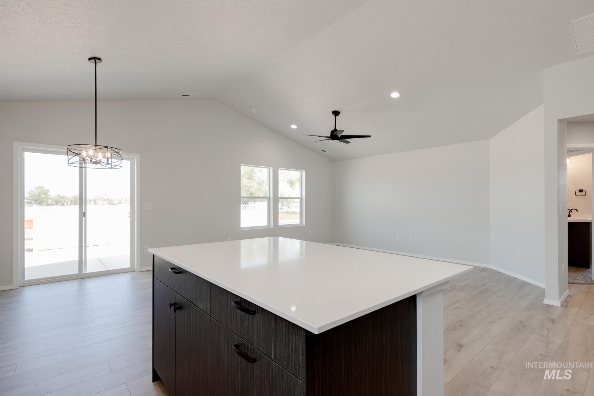 118 Golinda Ave Property Photo 7