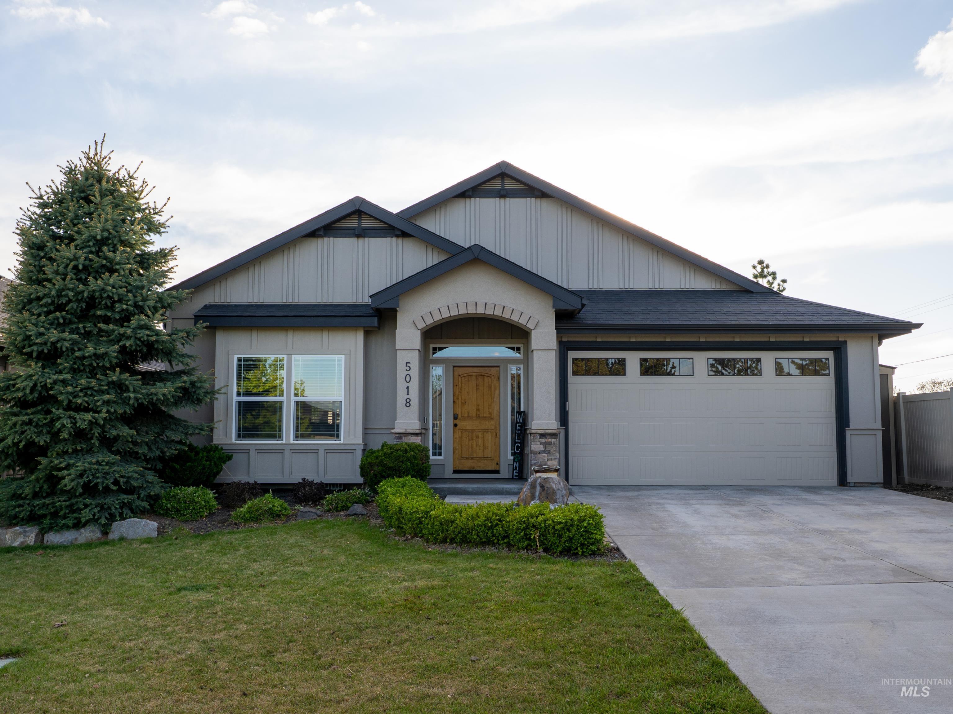 5018 S Lava Springs Loop Property Photo 1
