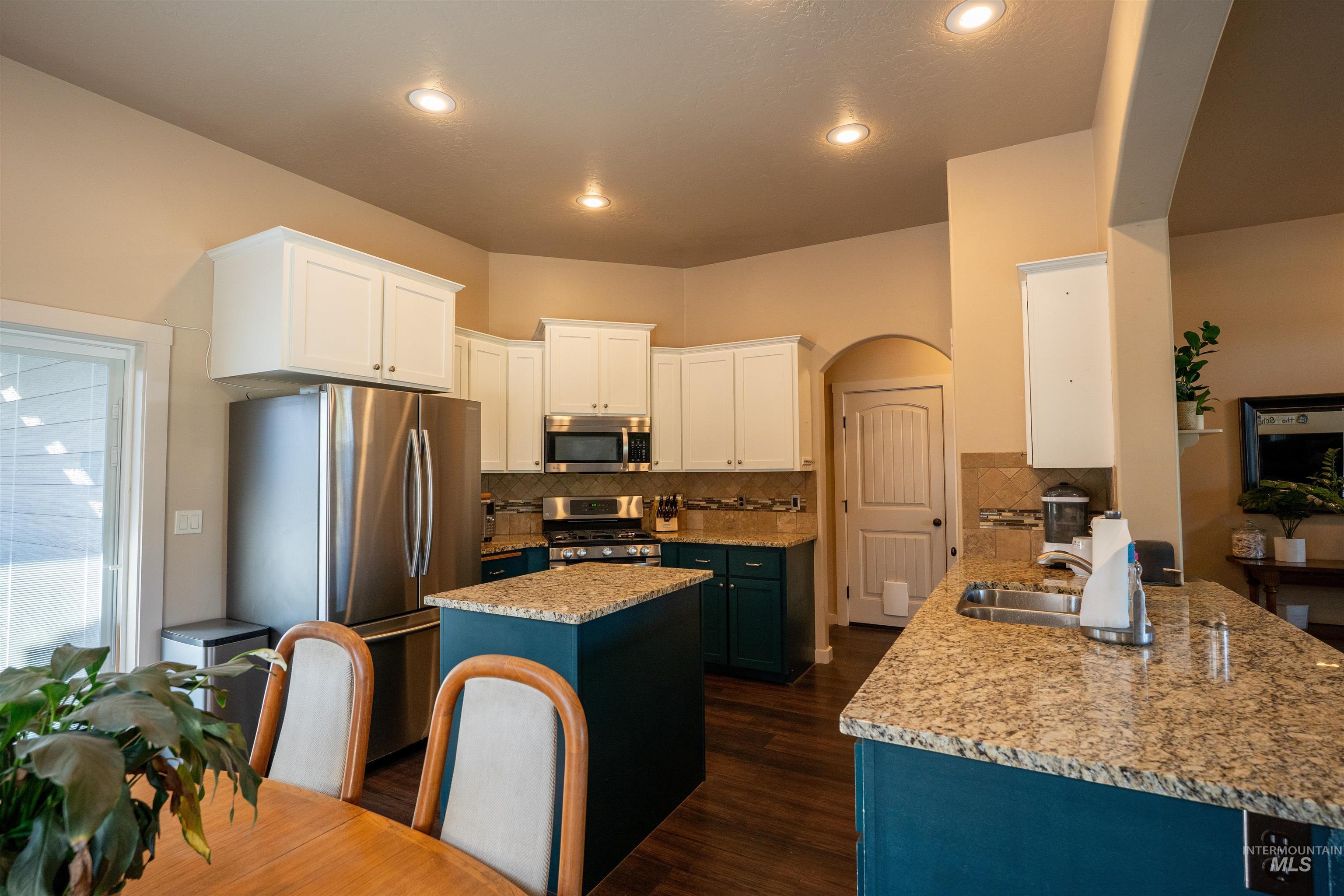 5018 S Lava Springs Loop Property Photo 7