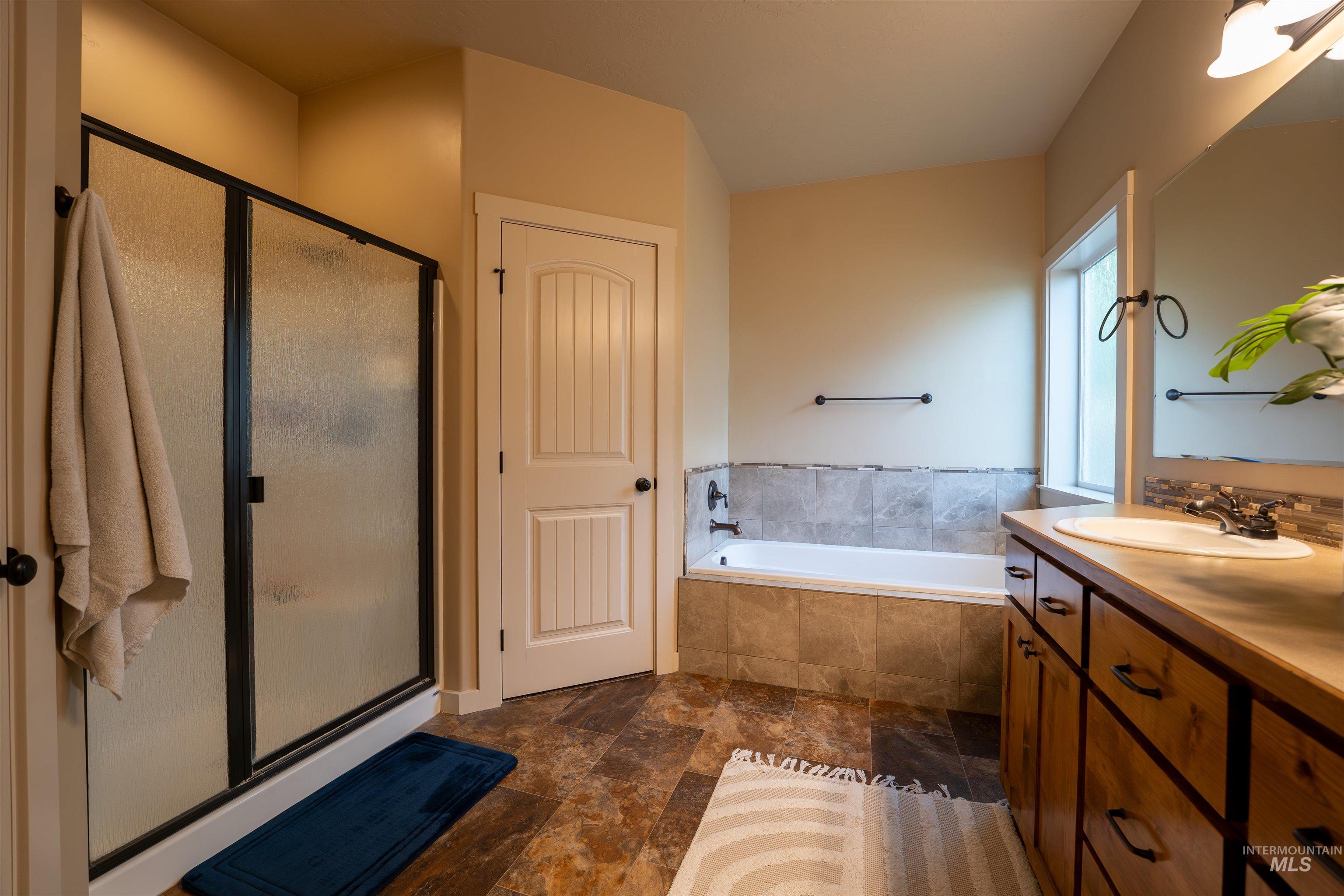 5018 S Lava Springs Loop Property Photo 18