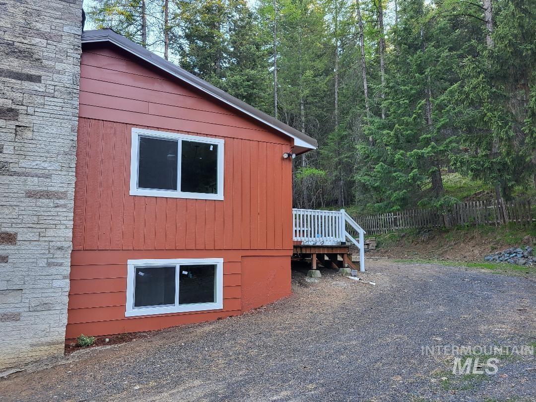 39992 Waha Glen Road Property Photo 6