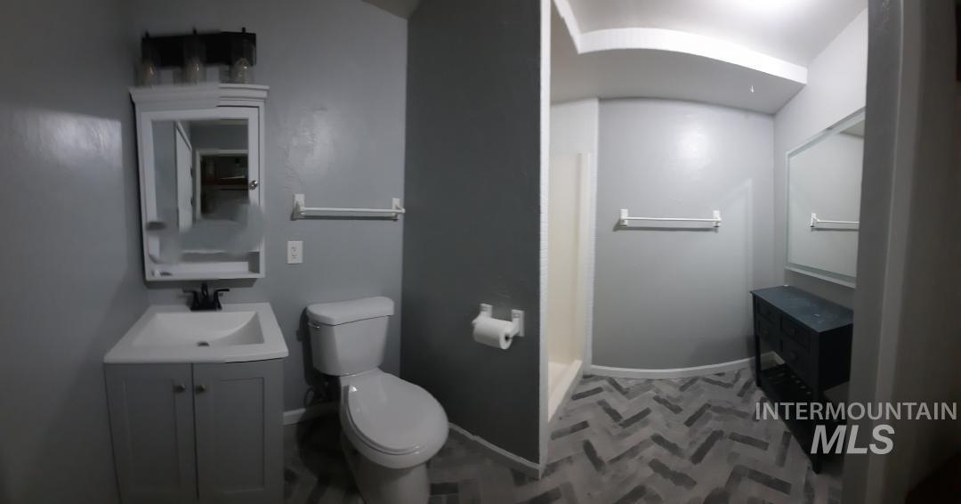 39992 Waha Glen Road Property Photo 14