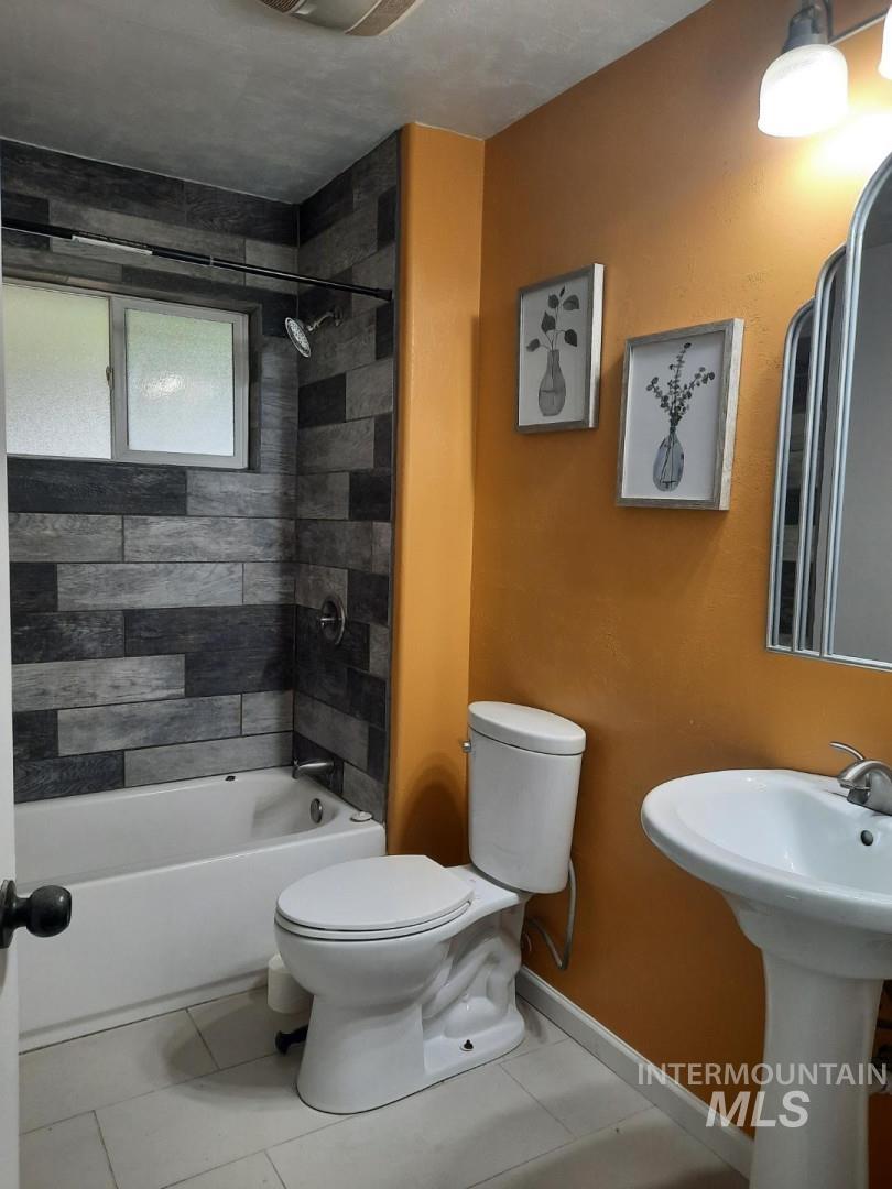 39992 Waha Glen Road Property Photo 15