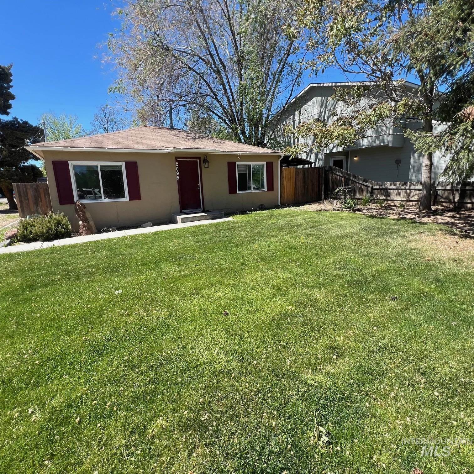2095 S Shoshone Street Property Photo 1