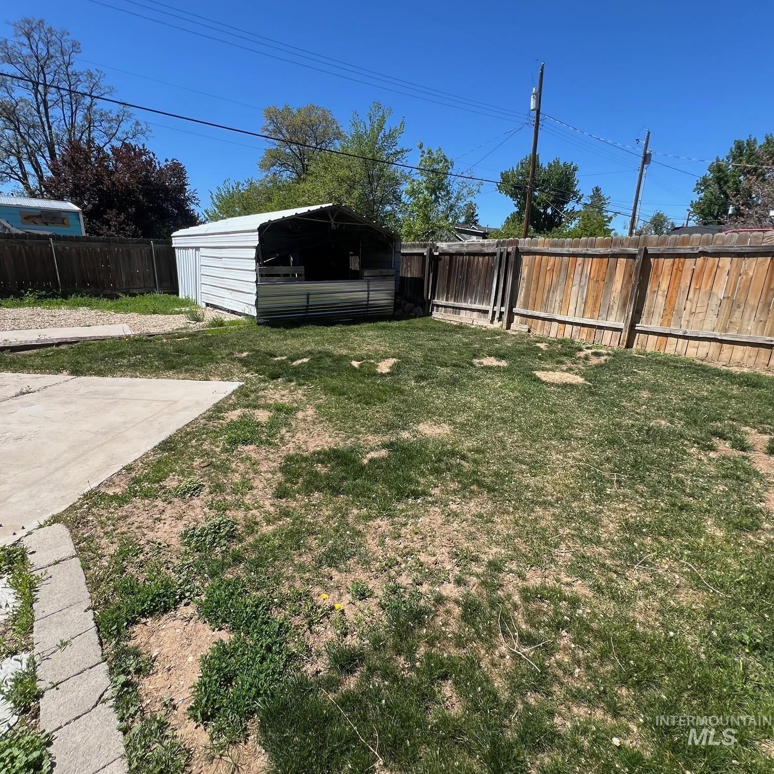 2095 S Shoshone Street Property Photo 12