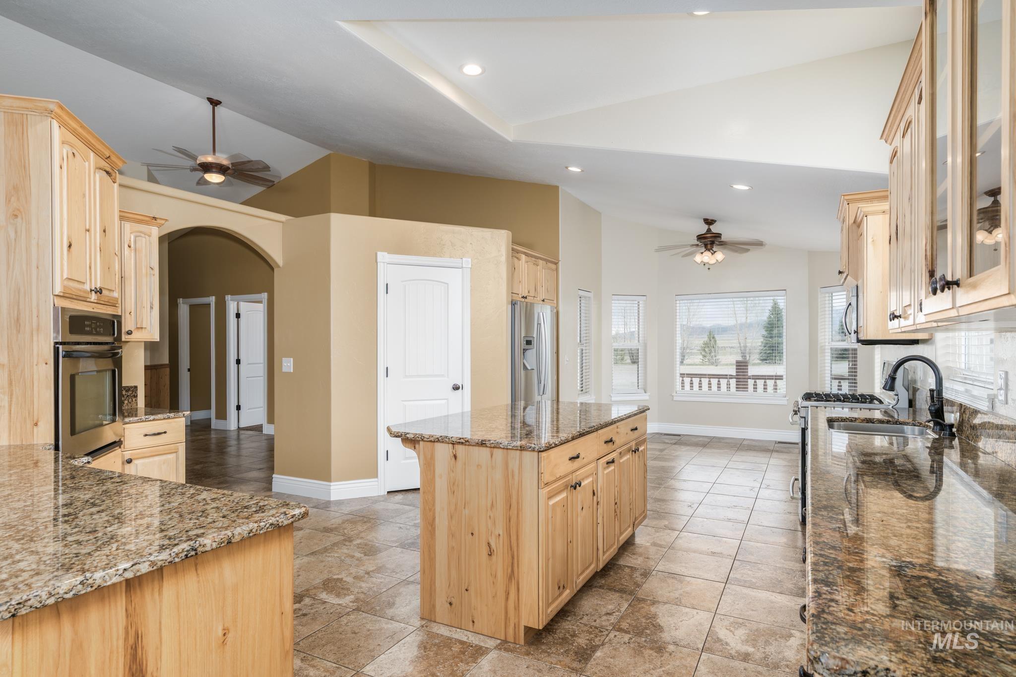 26125 S Old Malad Hwy Property Photo 8