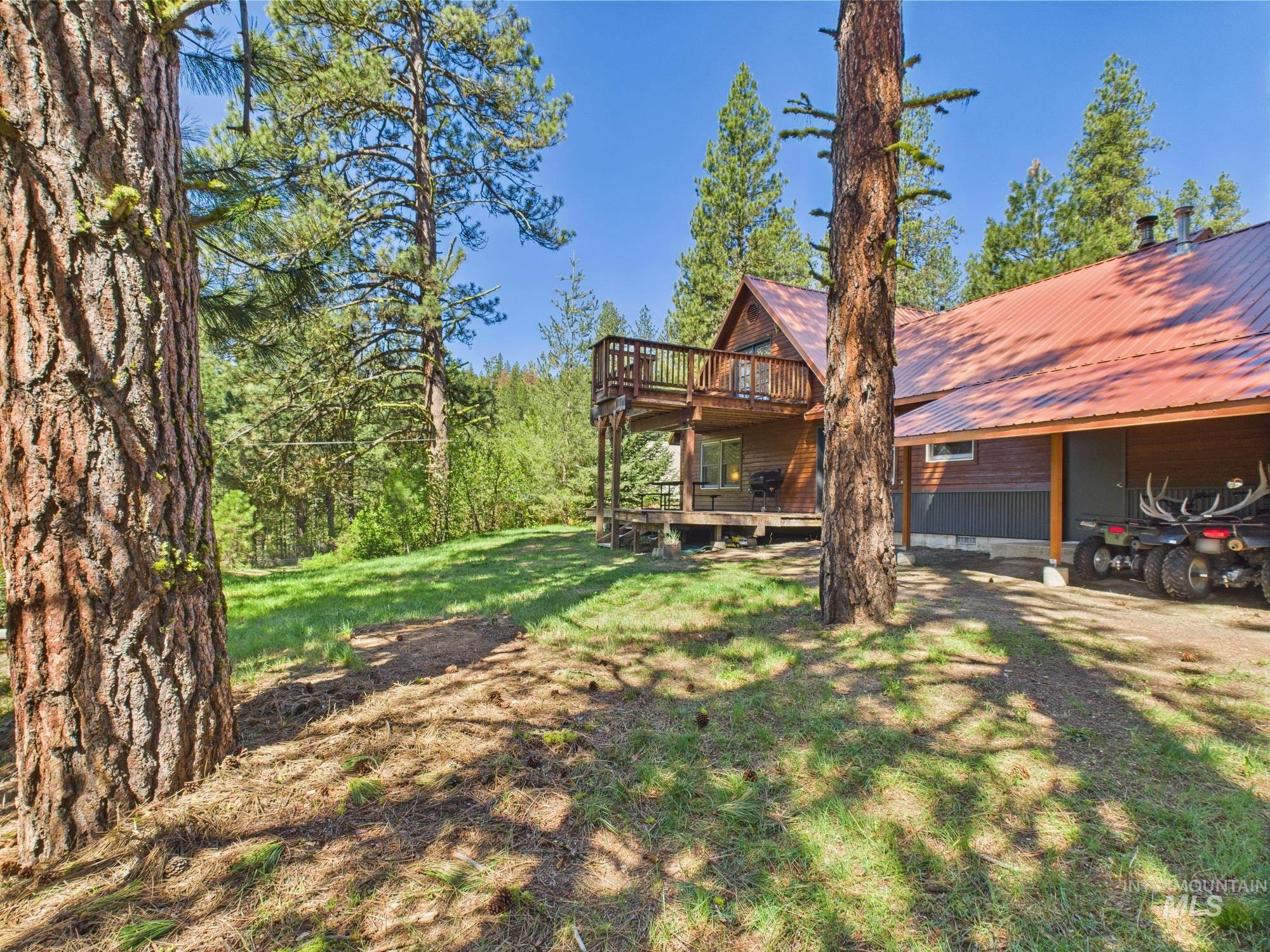 9 Pond Overlook Property Photo 5