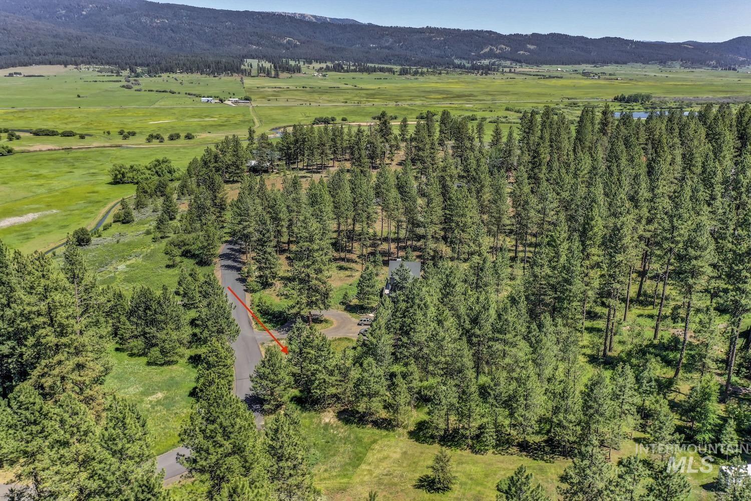 3955 Valley View Dr Property Photo 2