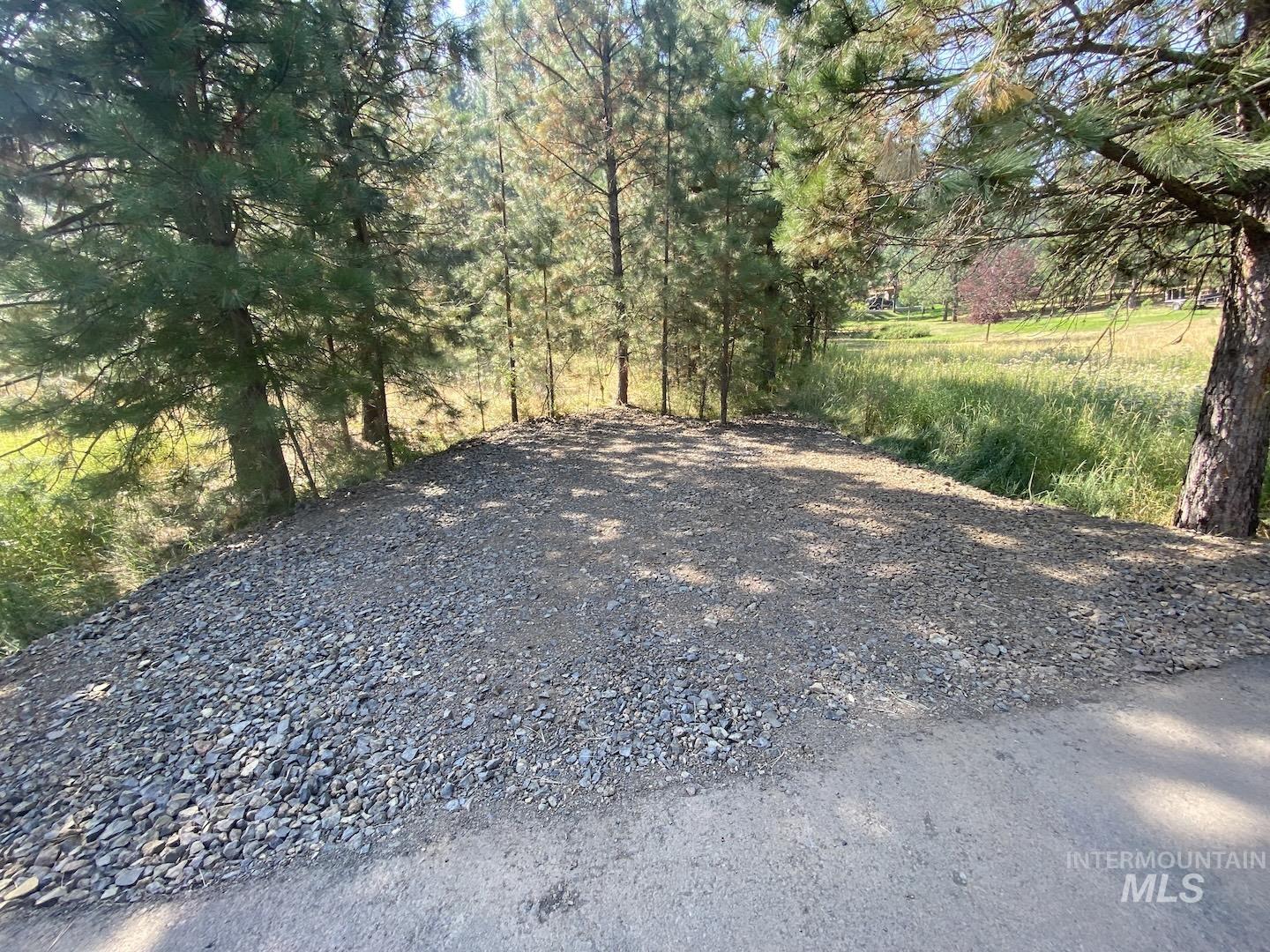 3955 Valley View Dr Property Photo 6