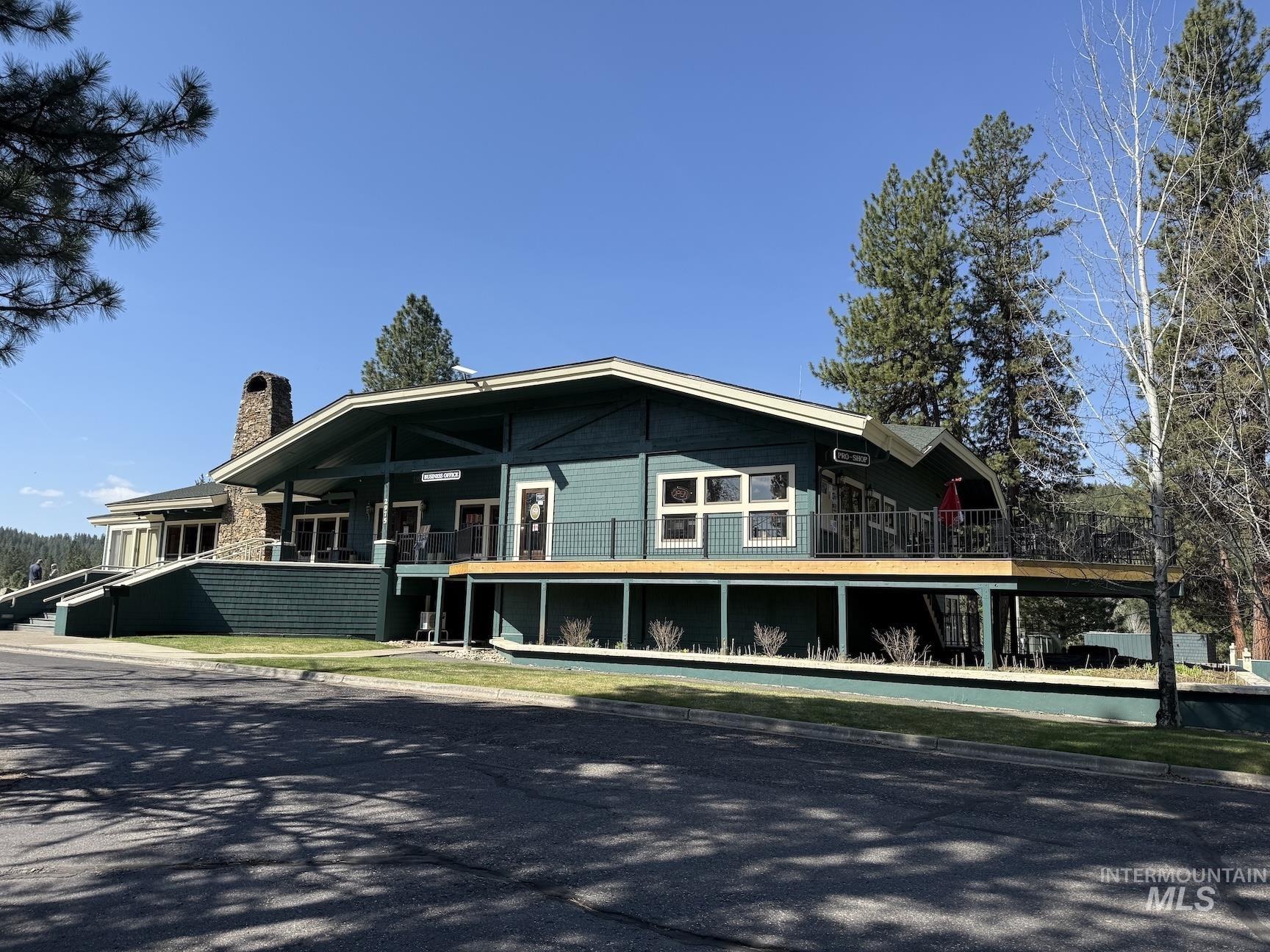 3955 Valley View Dr Property Photo 12