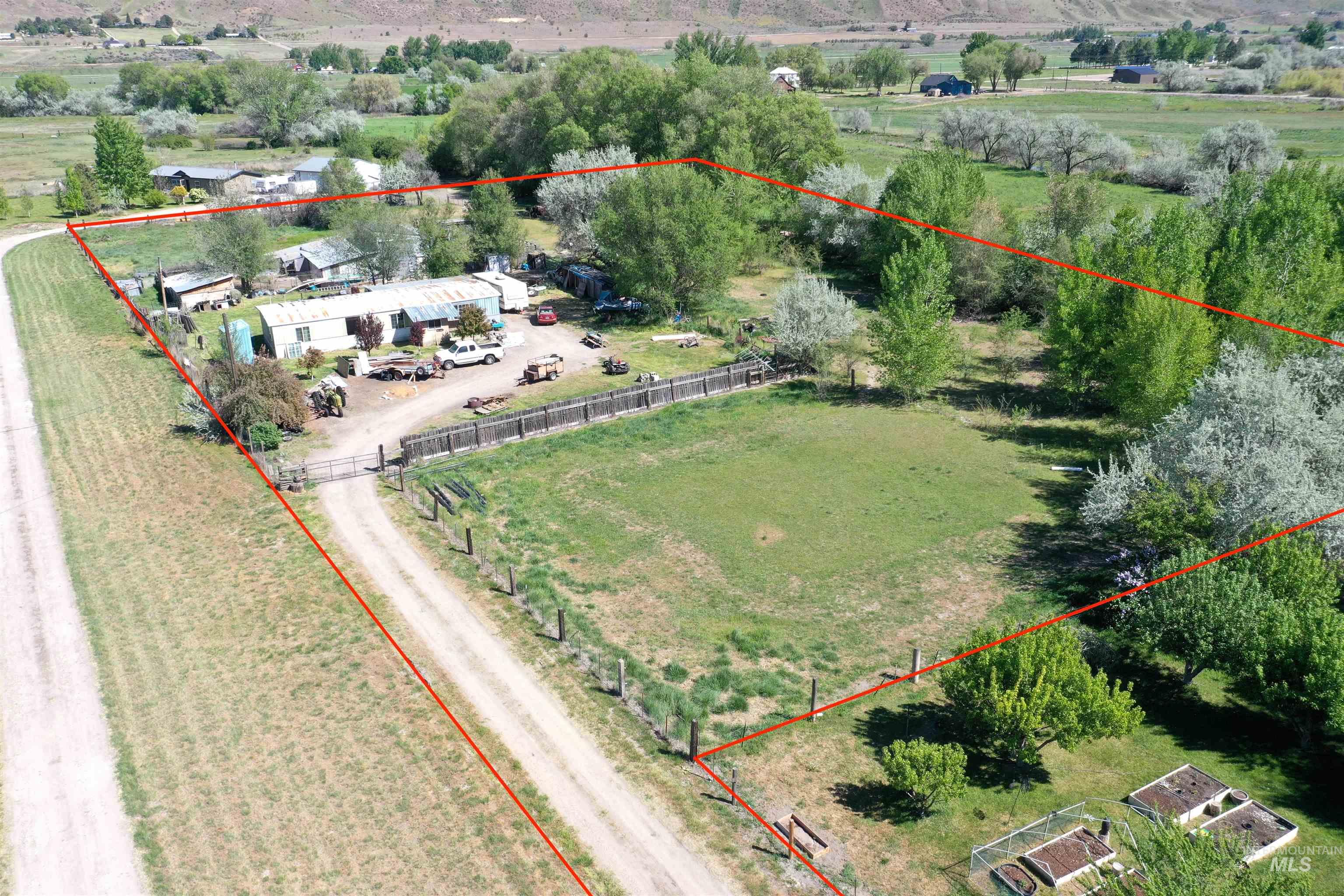 12230 Highway 95 Property Photo 5