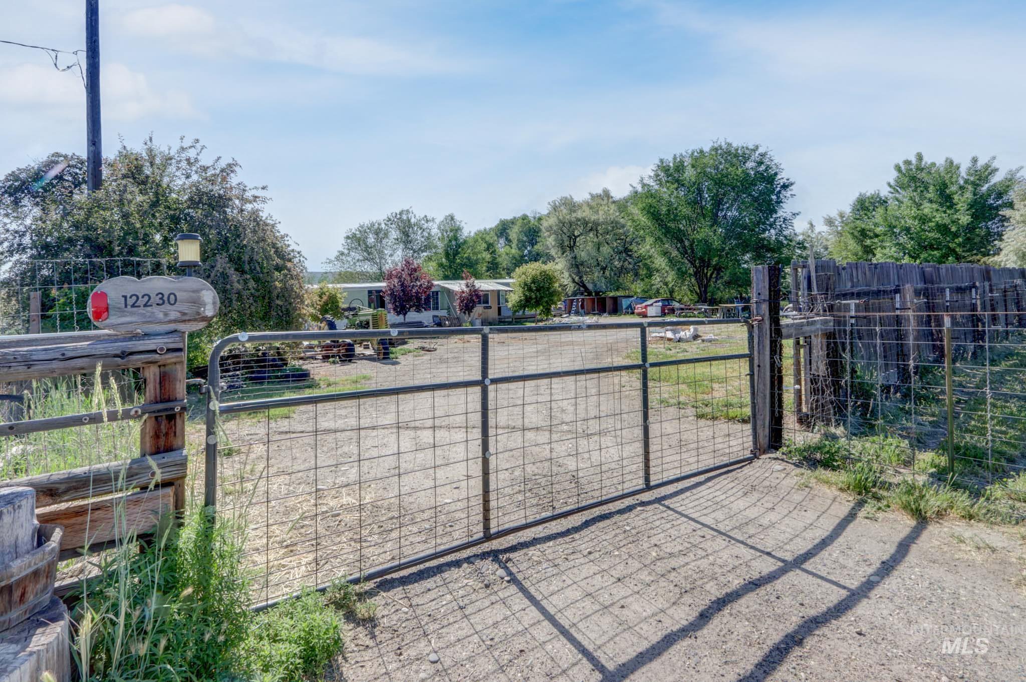 12230 Highway 95 Property Photo 32