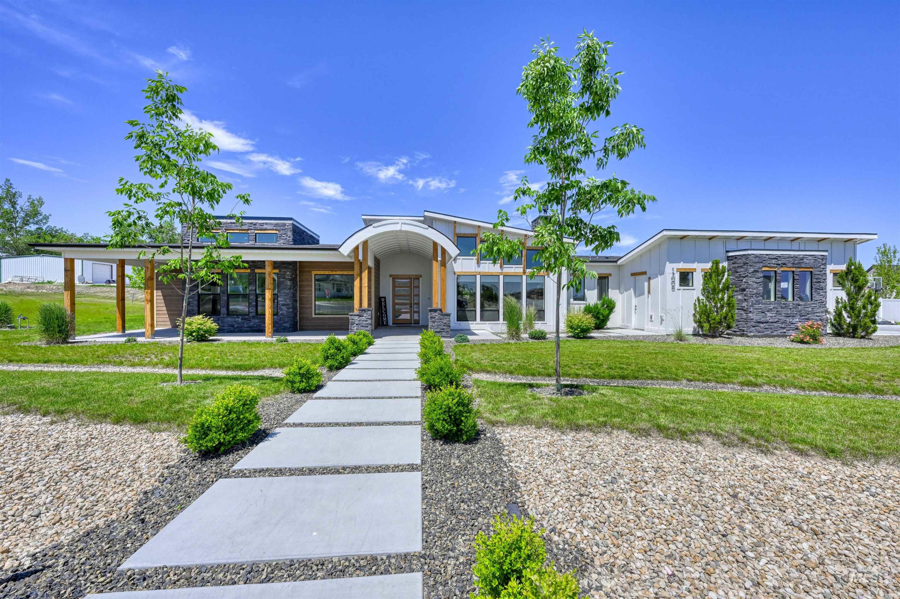 15006 Snow Mountain Dr. Property Photo 1