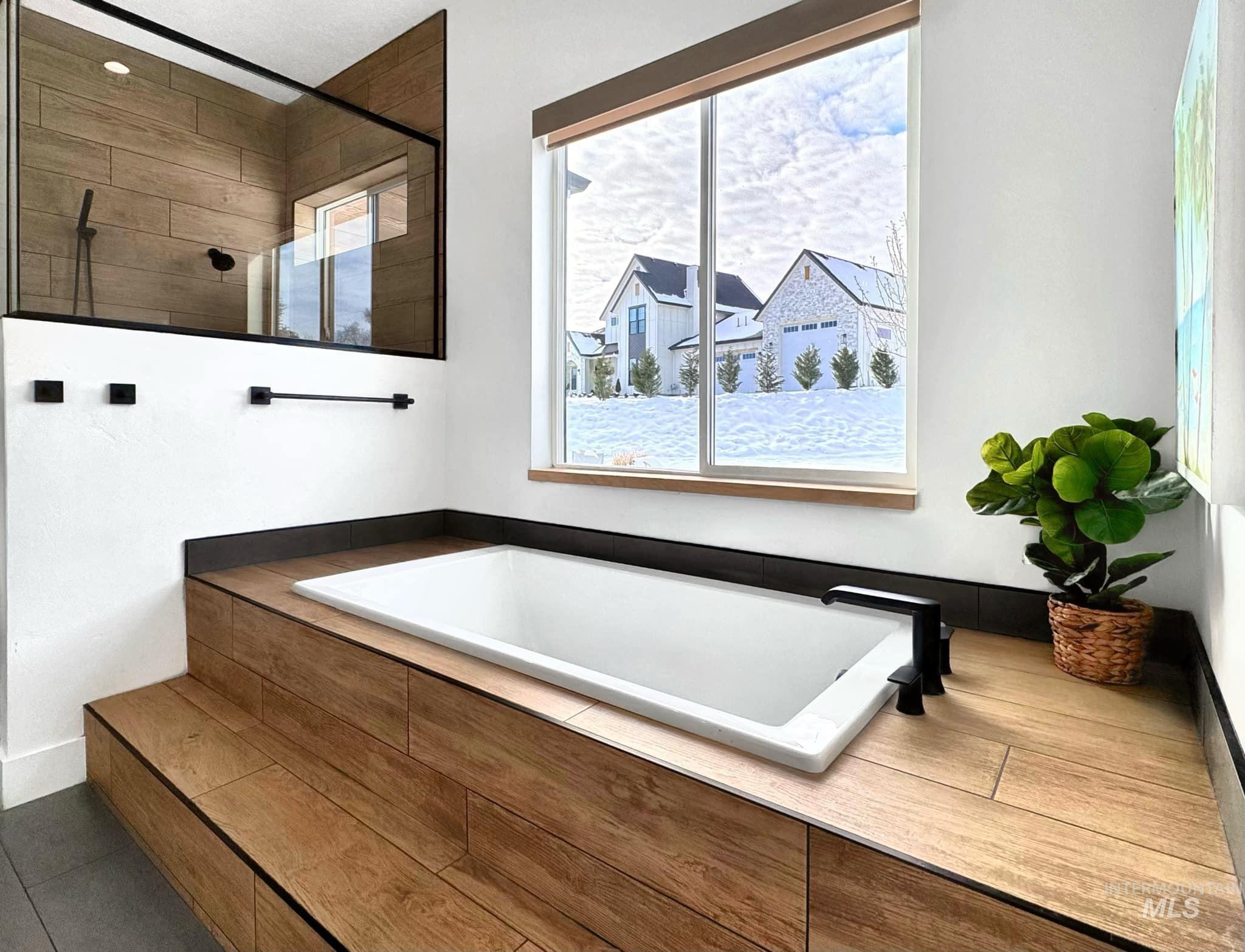 15006 Snow Mountain Dr. Property Photo 13