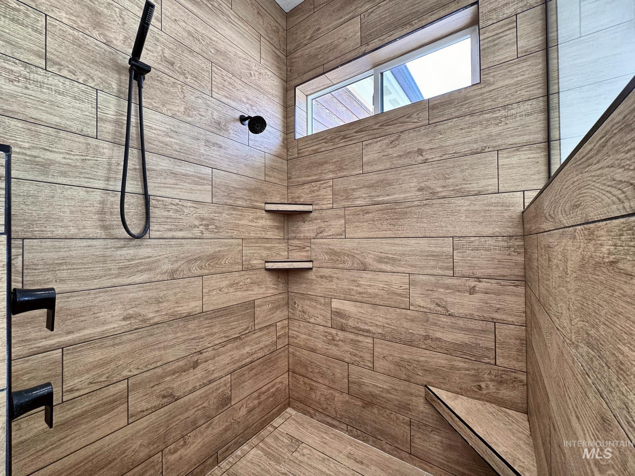 15006 Snow Mountain Dr. Property Photo 14