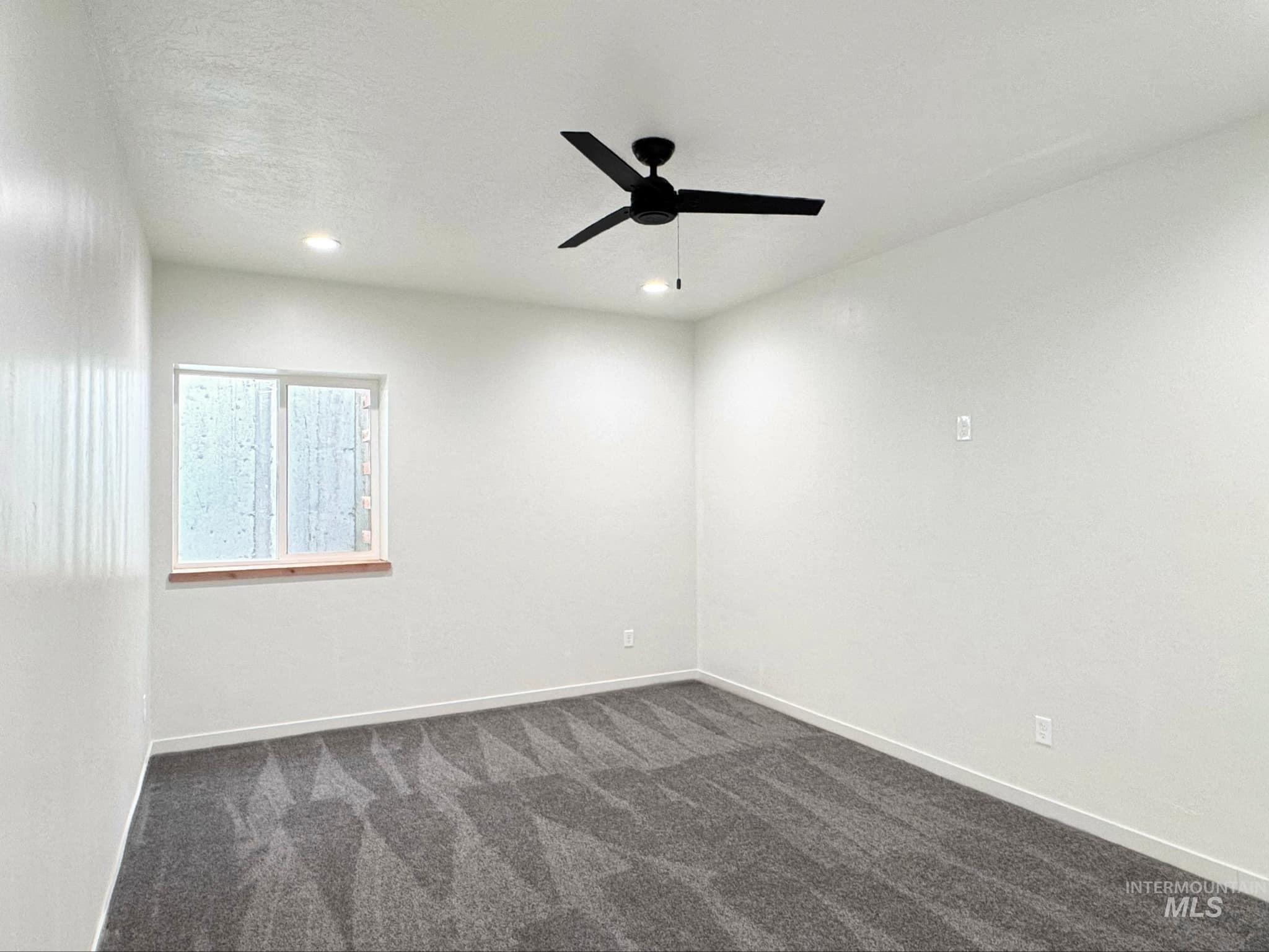 15006 Snow Mountain Dr. Property Photo 24