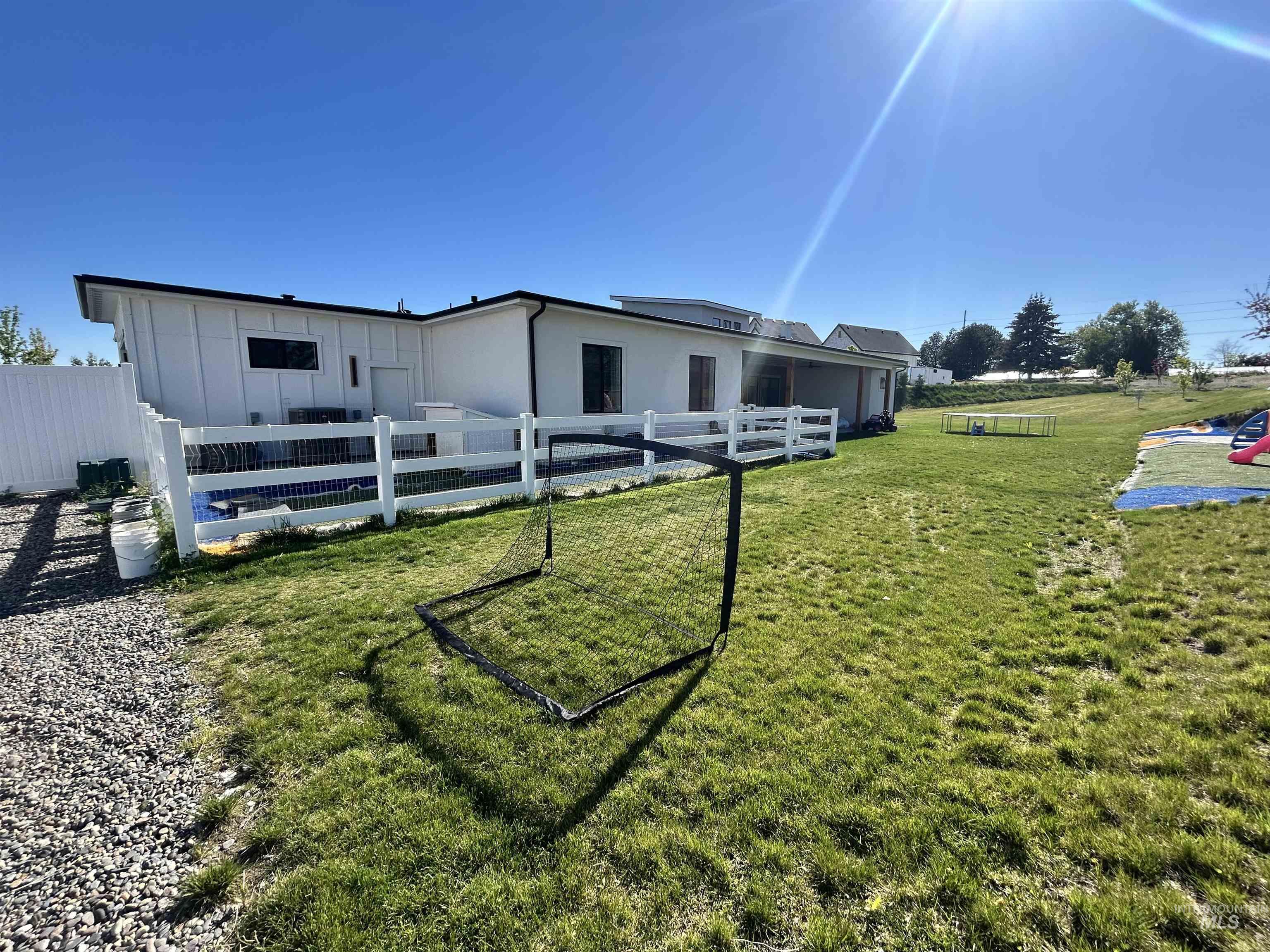 15006 Snow Mountain Dr. Property Photo 33