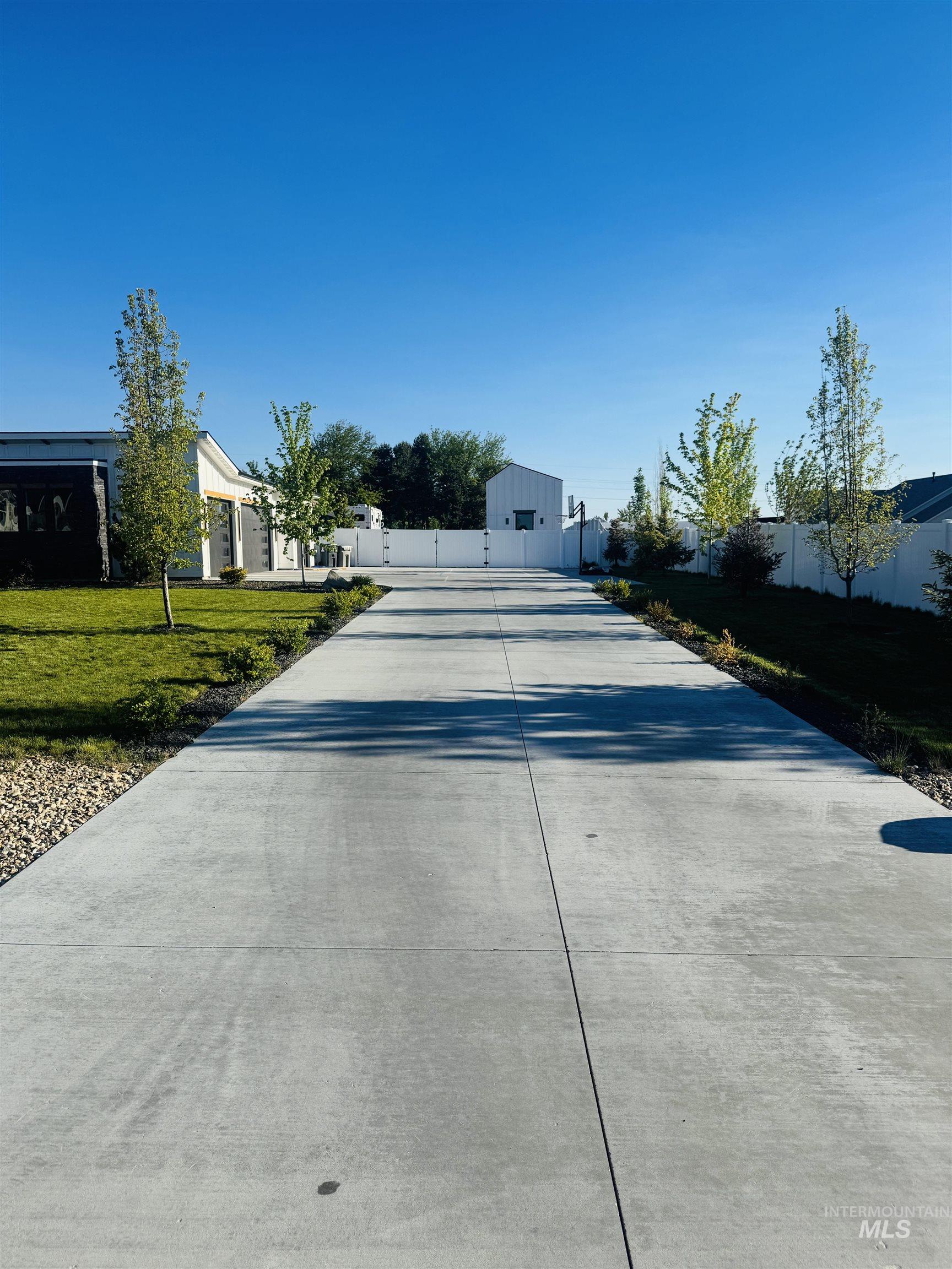 15006 Snow Mountain Dr. Property Photo 37