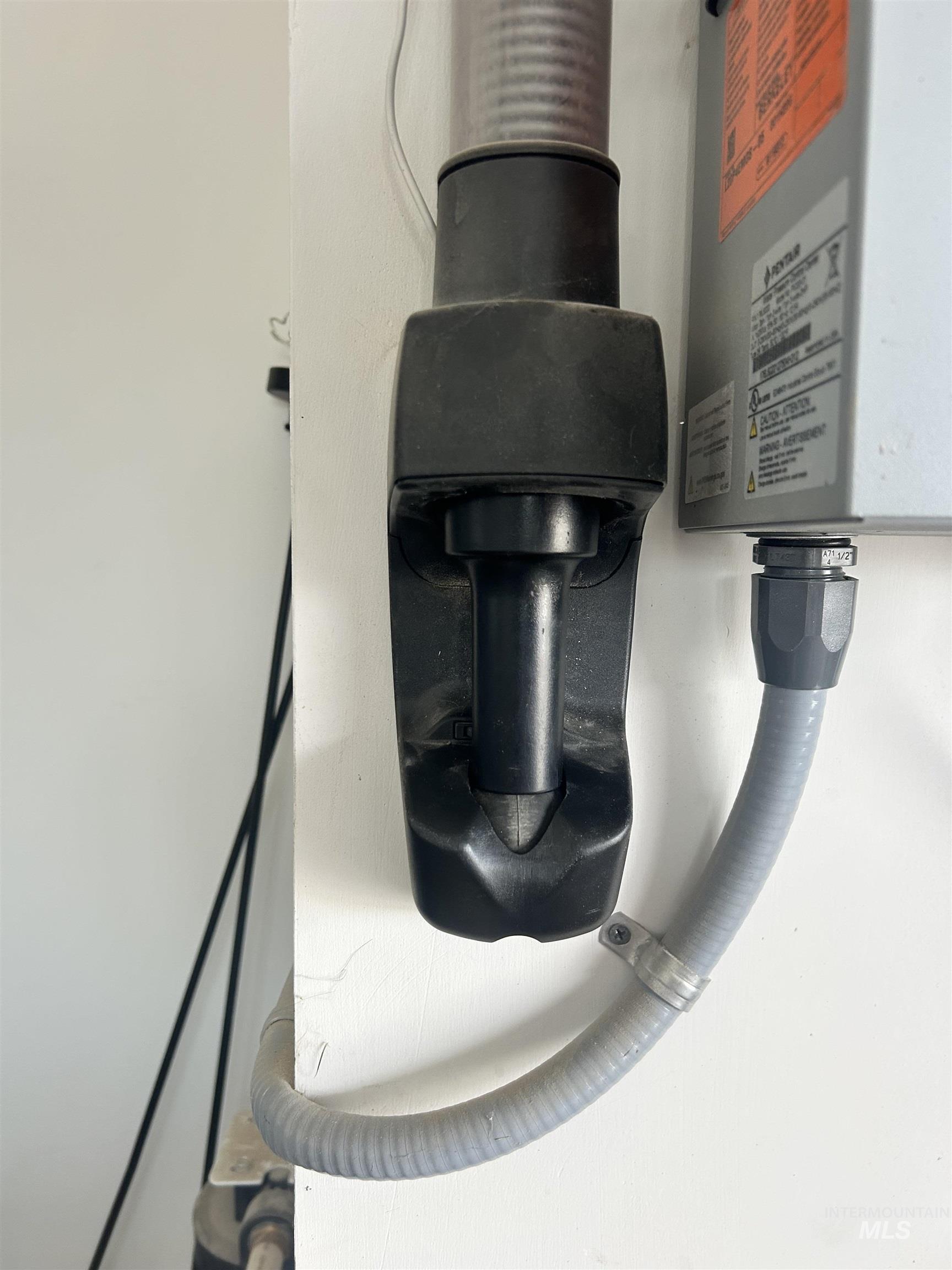 15006 Snow Mountain Dr. Property Photo 40