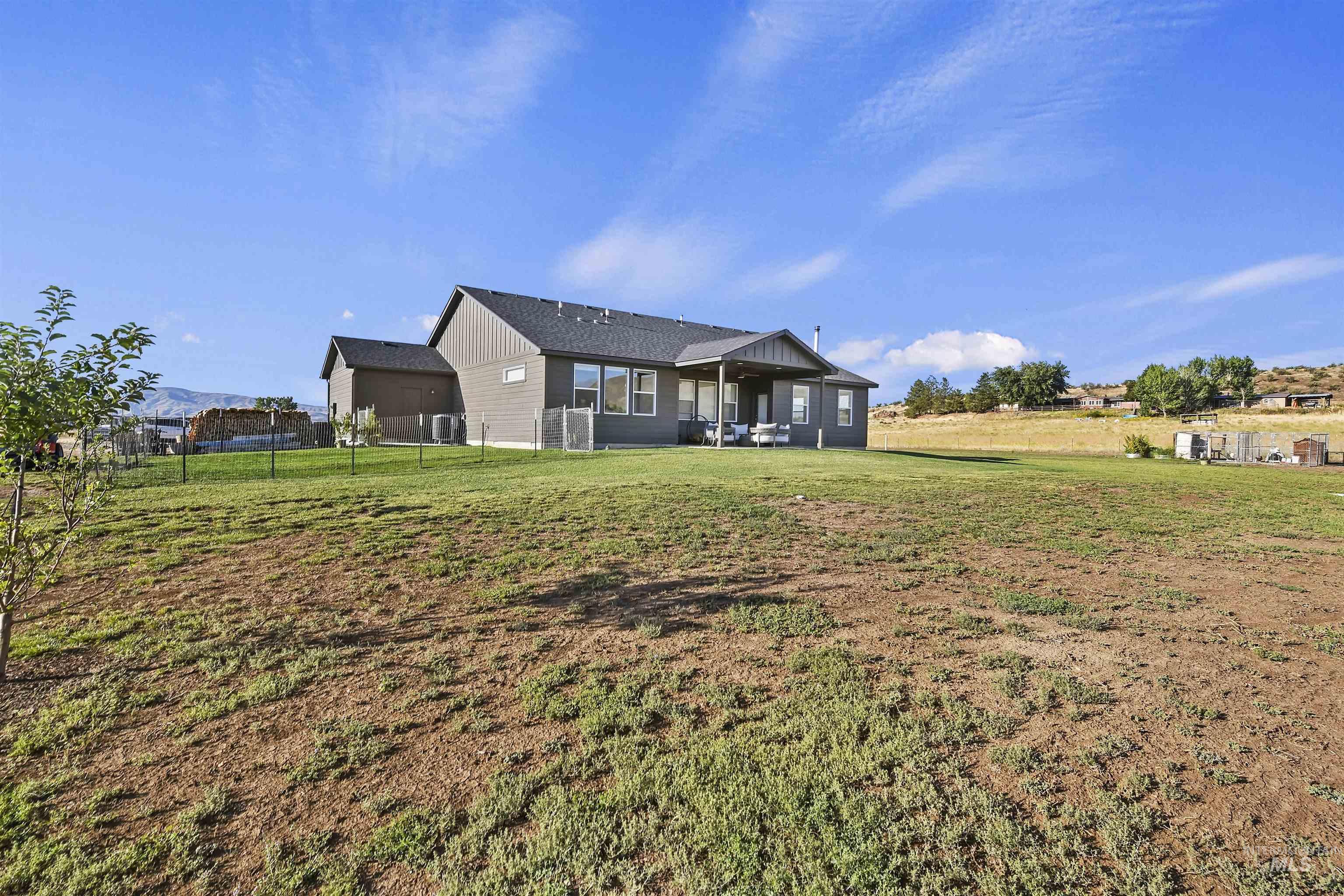 9105 Trump Lane Property Photo 10