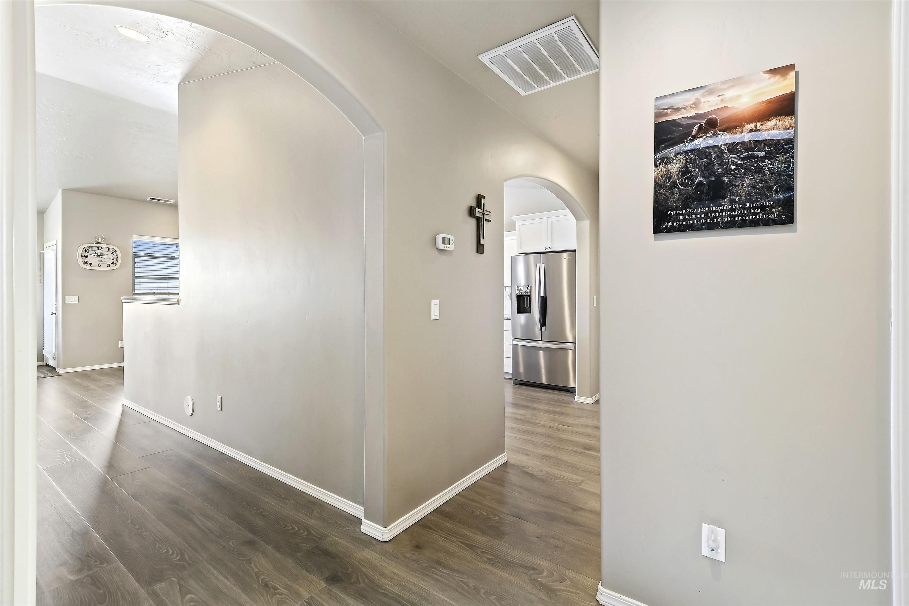 9105 Trump Lane Property Photo 14