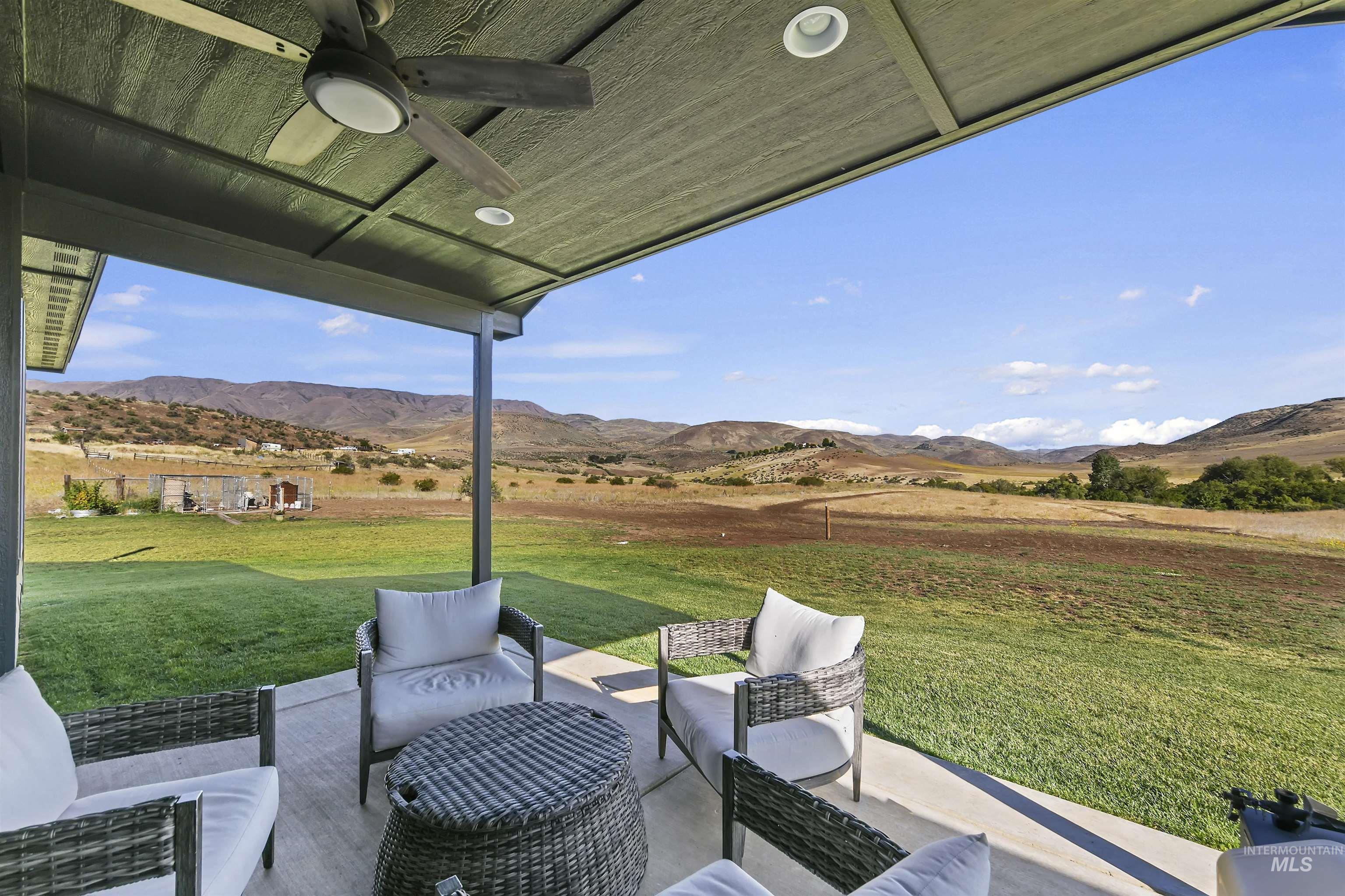 9105 Trump Lane Property Photo 31