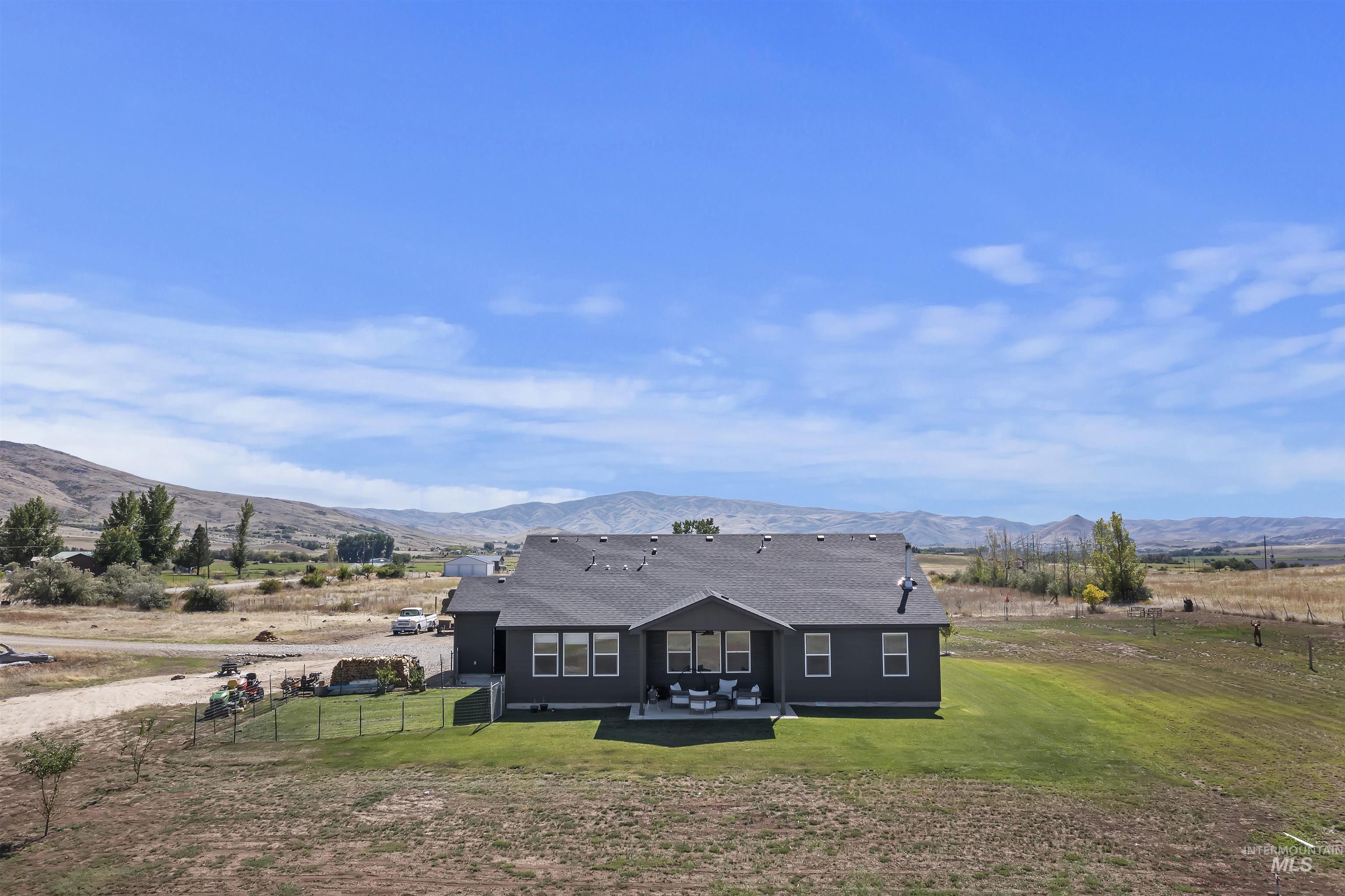 9105 Trump Lane Property Photo 34