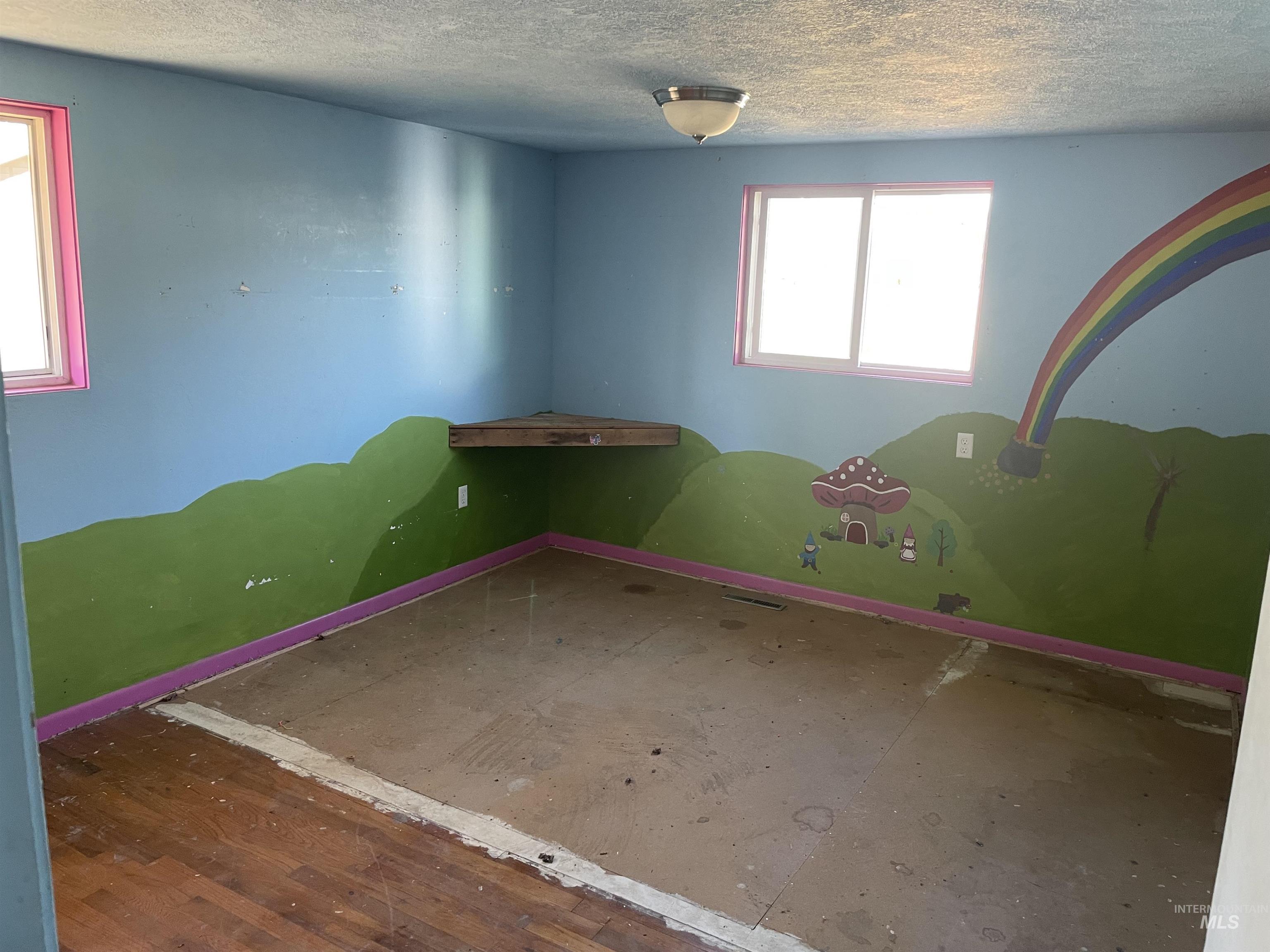 2815 Airport Ave Property Photo 12