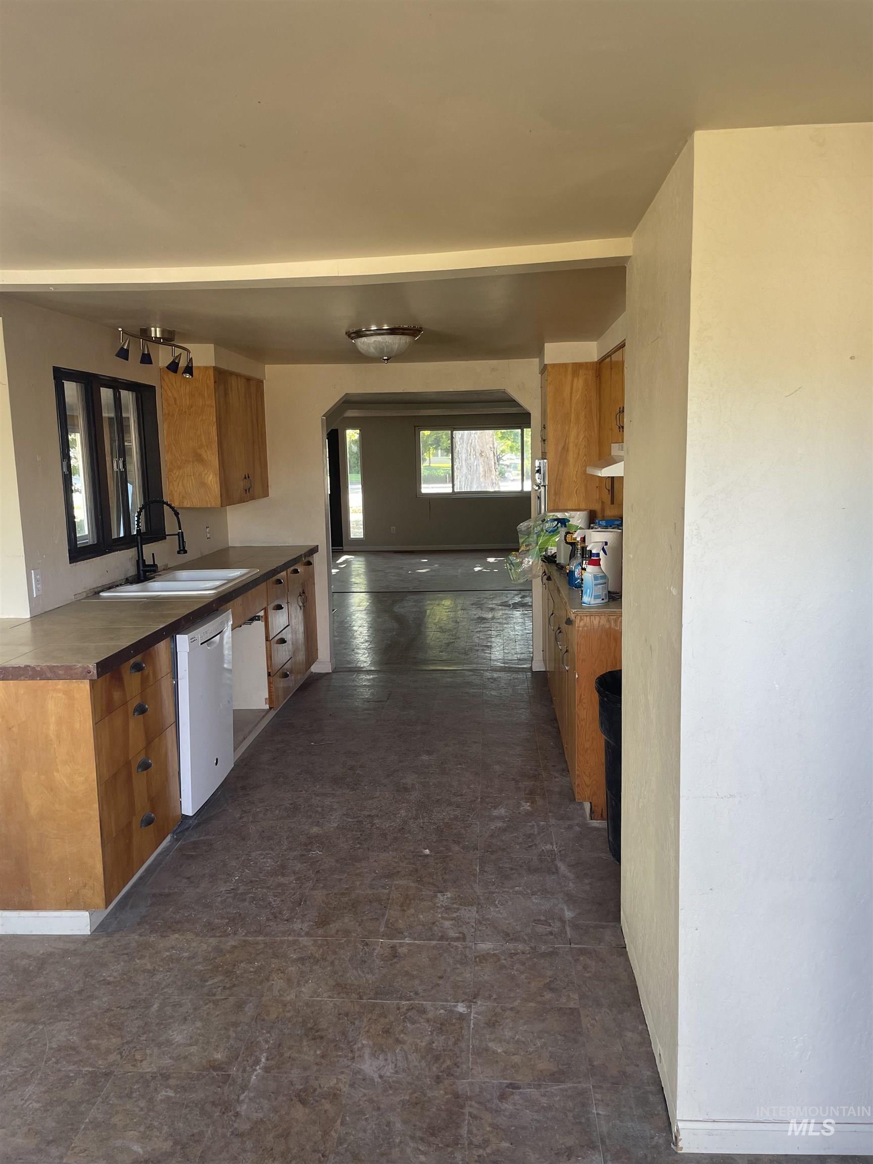 2815 Airport Ave Property Photo 16