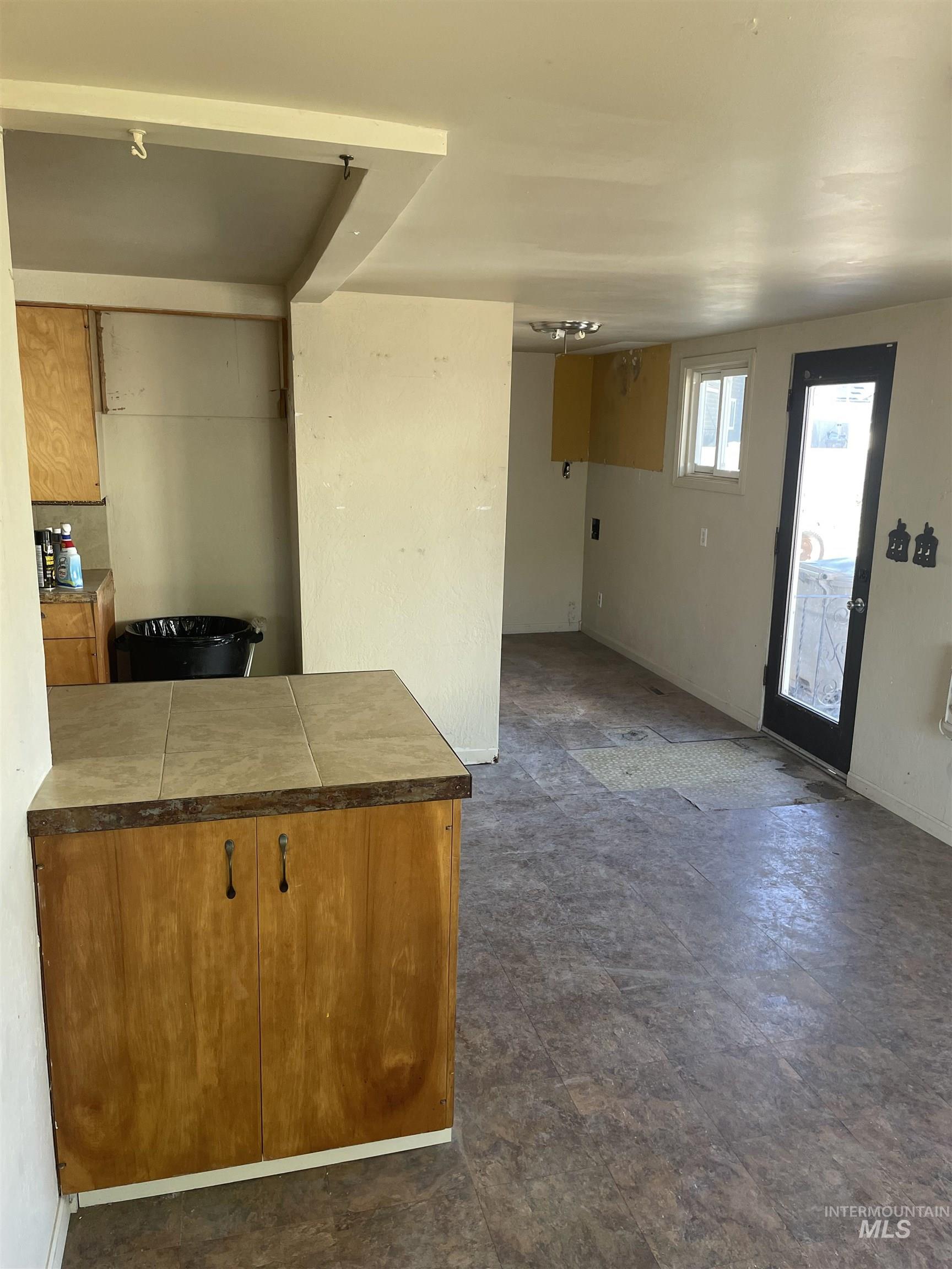 2815 Airport Ave Property Photo 17