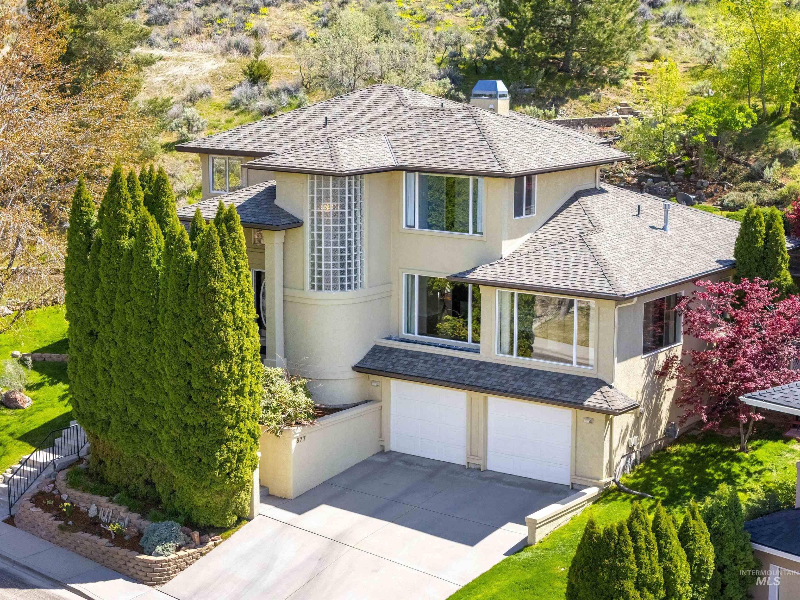 677 W Sandstone Ct Property Photo 1