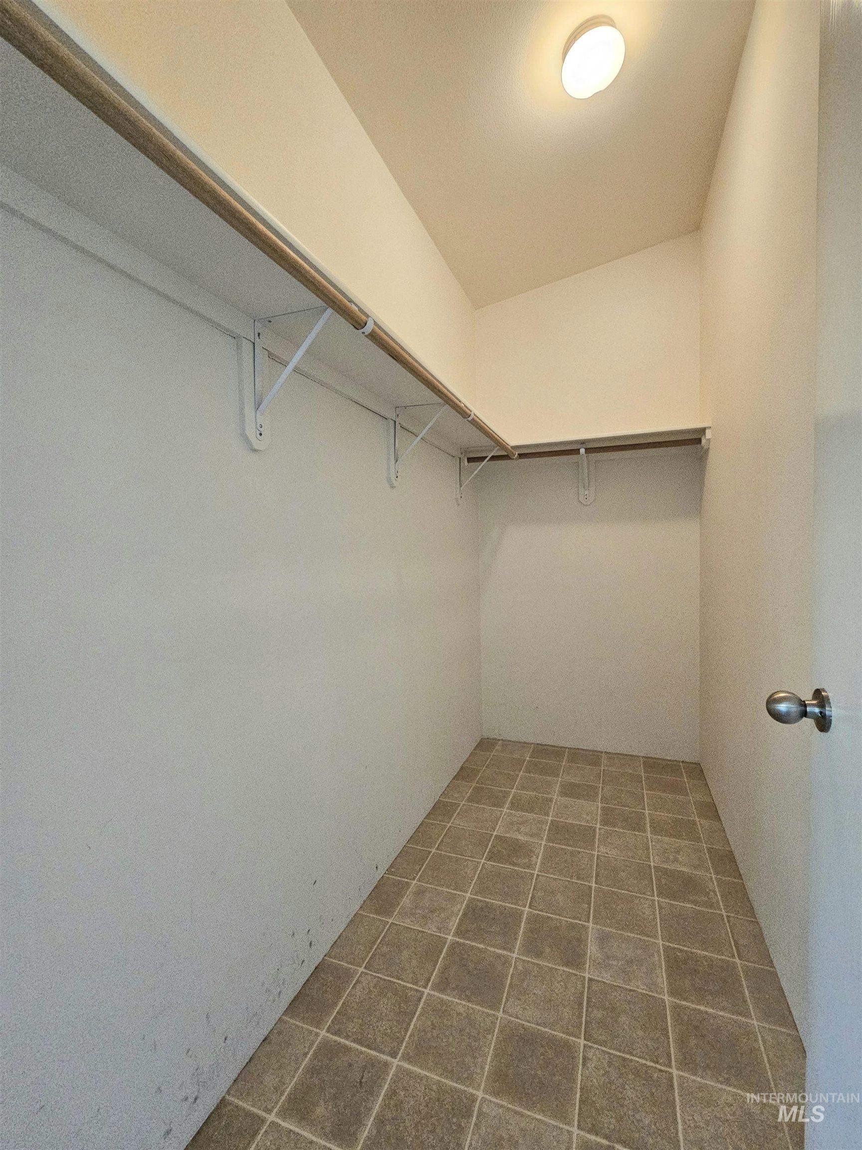 32178 South Rd Property Photo 13