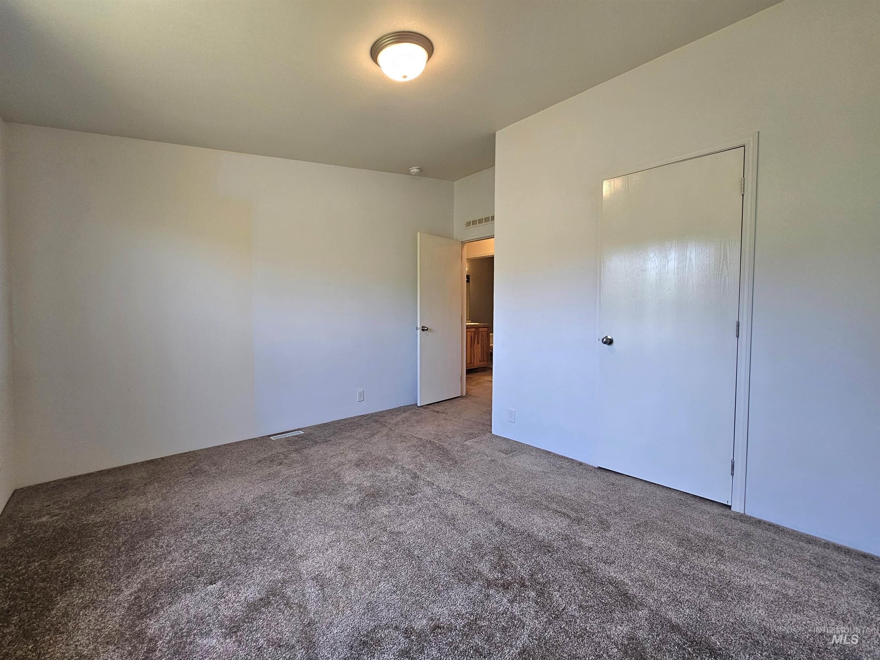 32178 South Rd Property Photo 20