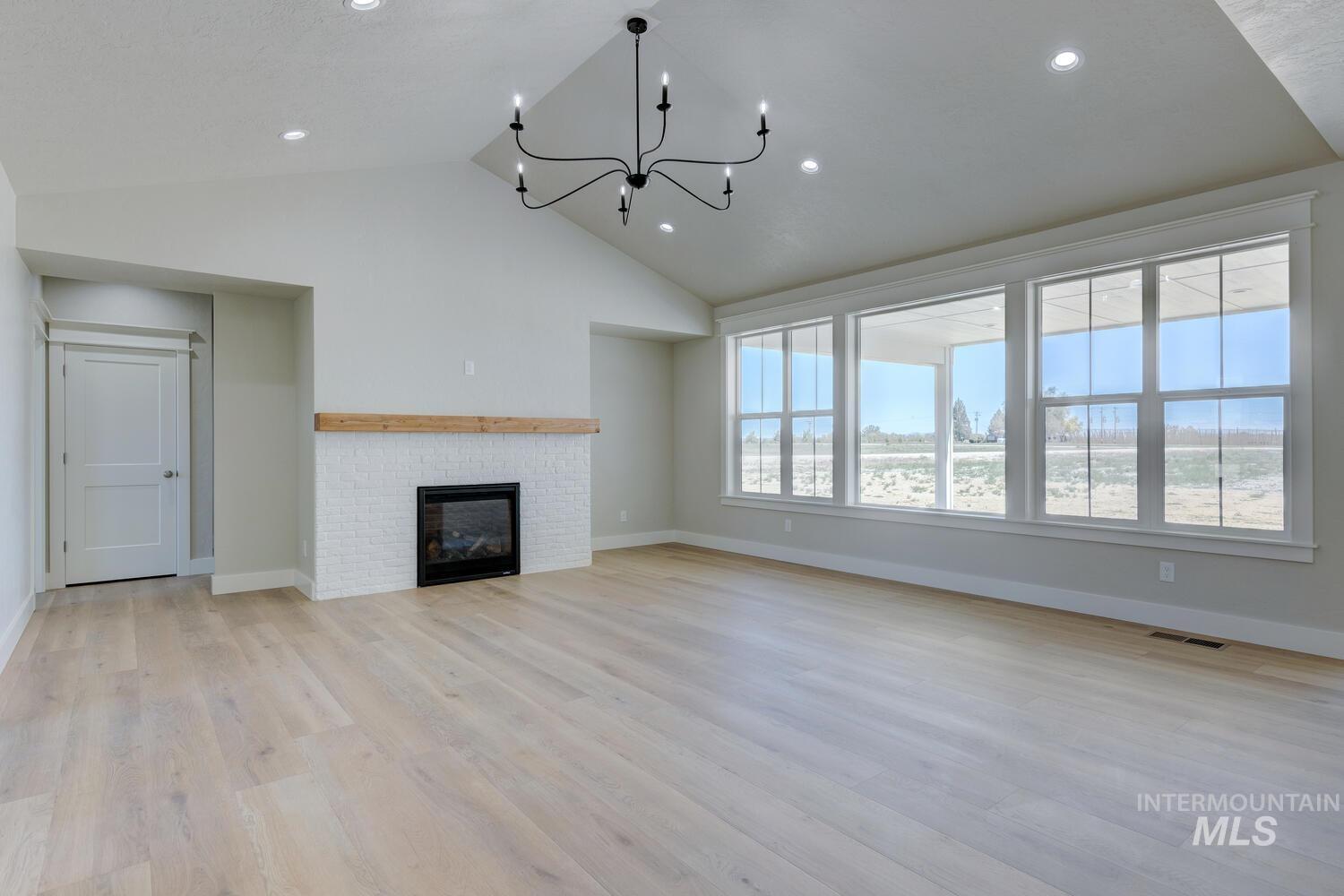 25760 Clydesdale Property Photo 7