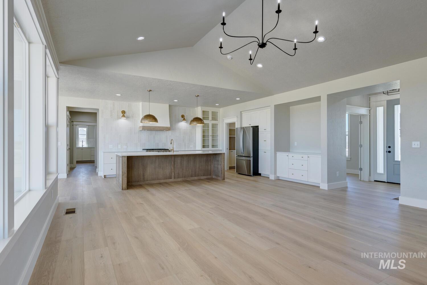 25760 Clydesdale Property Photo 9