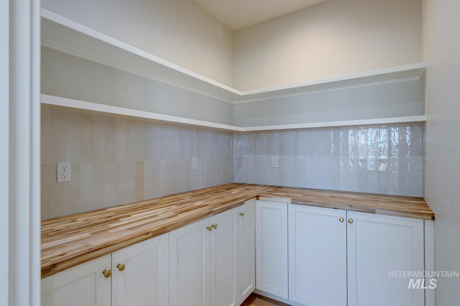 25760 Clydesdale Property Photo 19