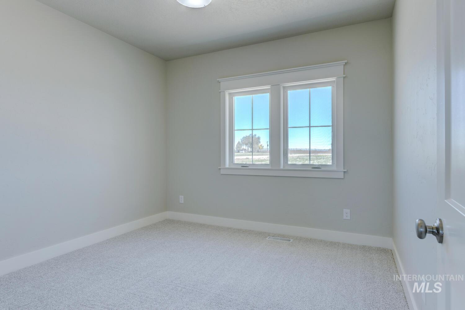 25760 Clydesdale Property Photo 32