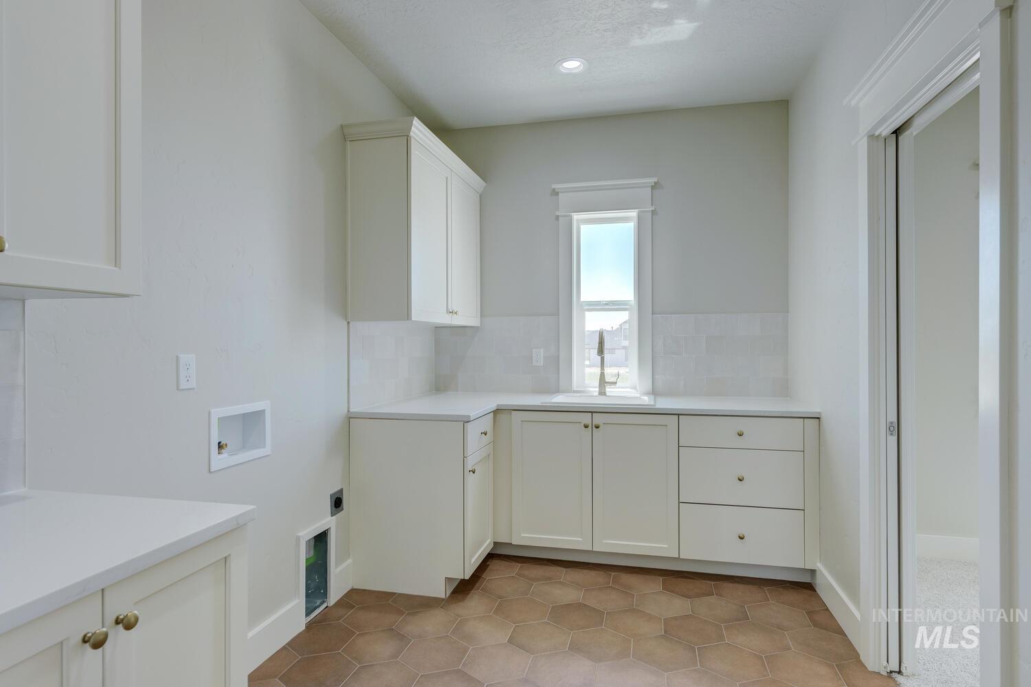 25760 Clydesdale Property Photo 41