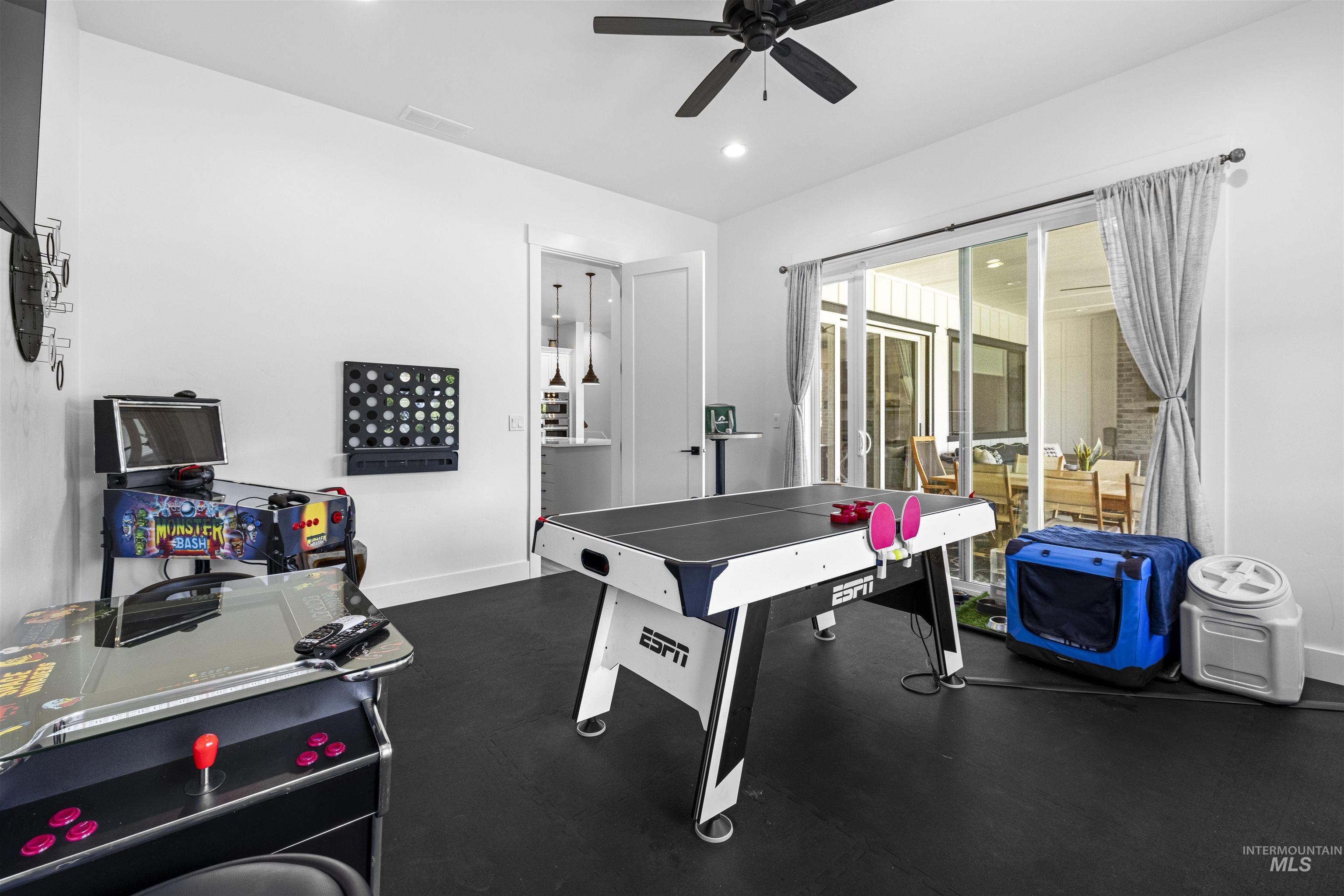 6278 Chateau Ct Property Photo 11