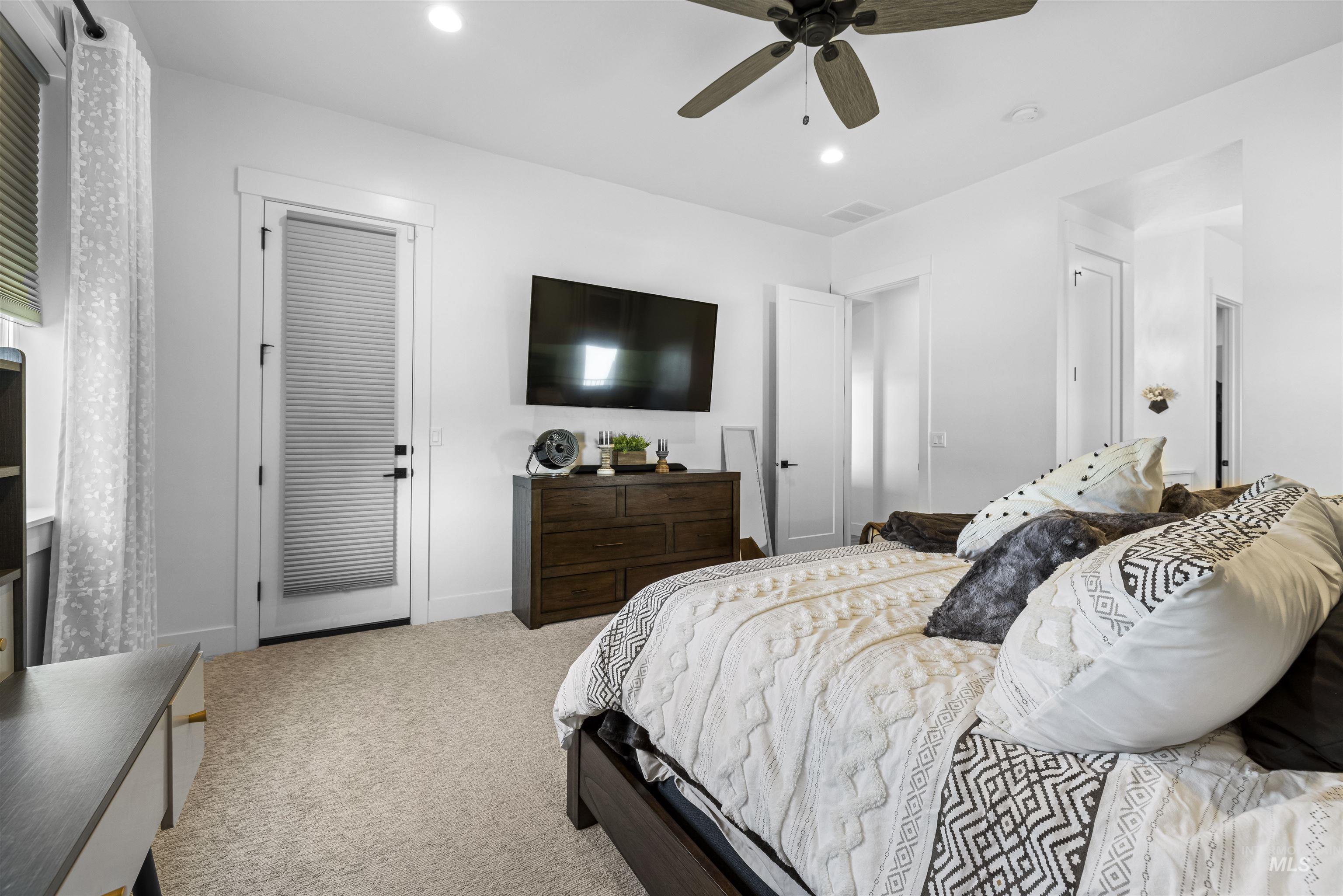 6278 Chateau Ct Property Photo 18