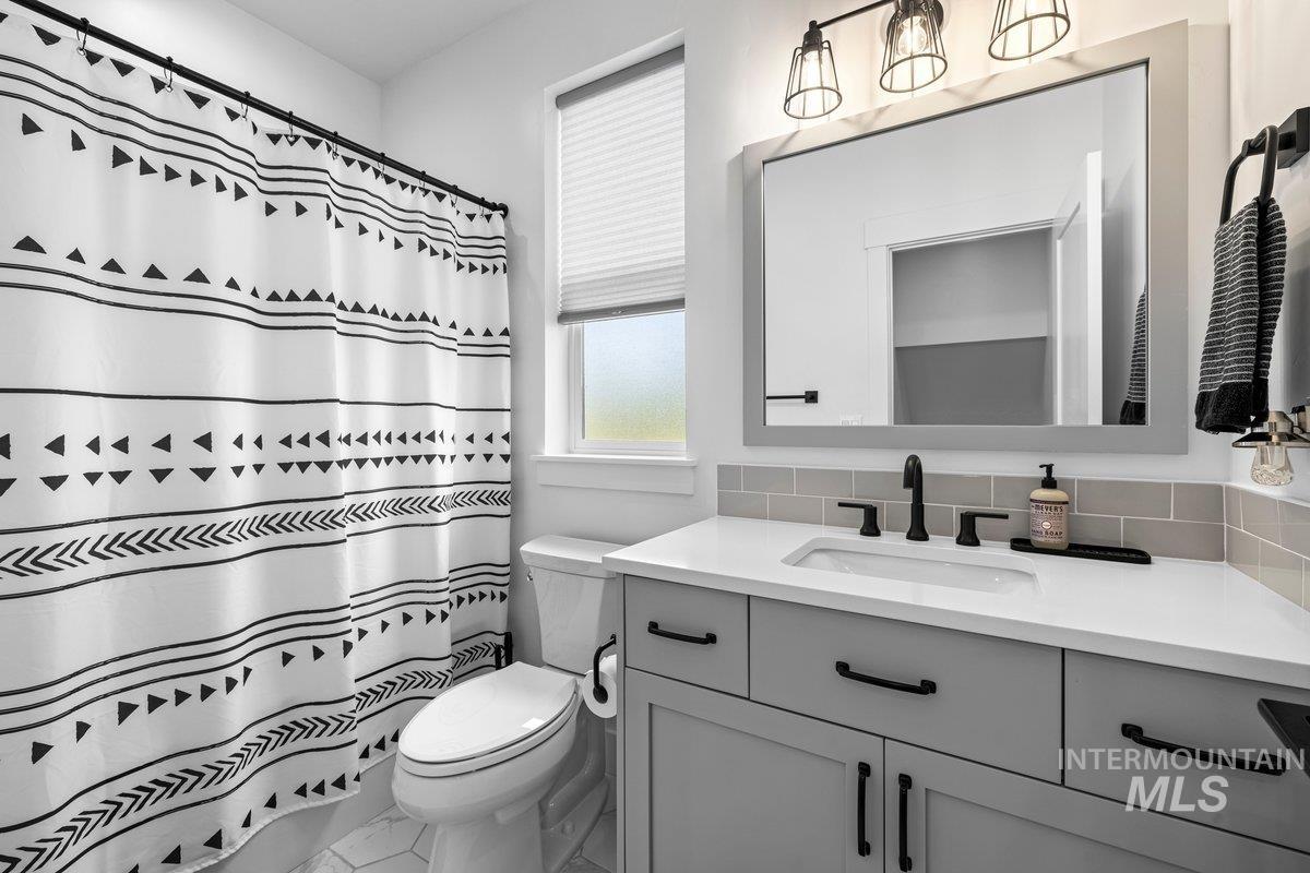 6278 Chateau Ct Property Photo 41