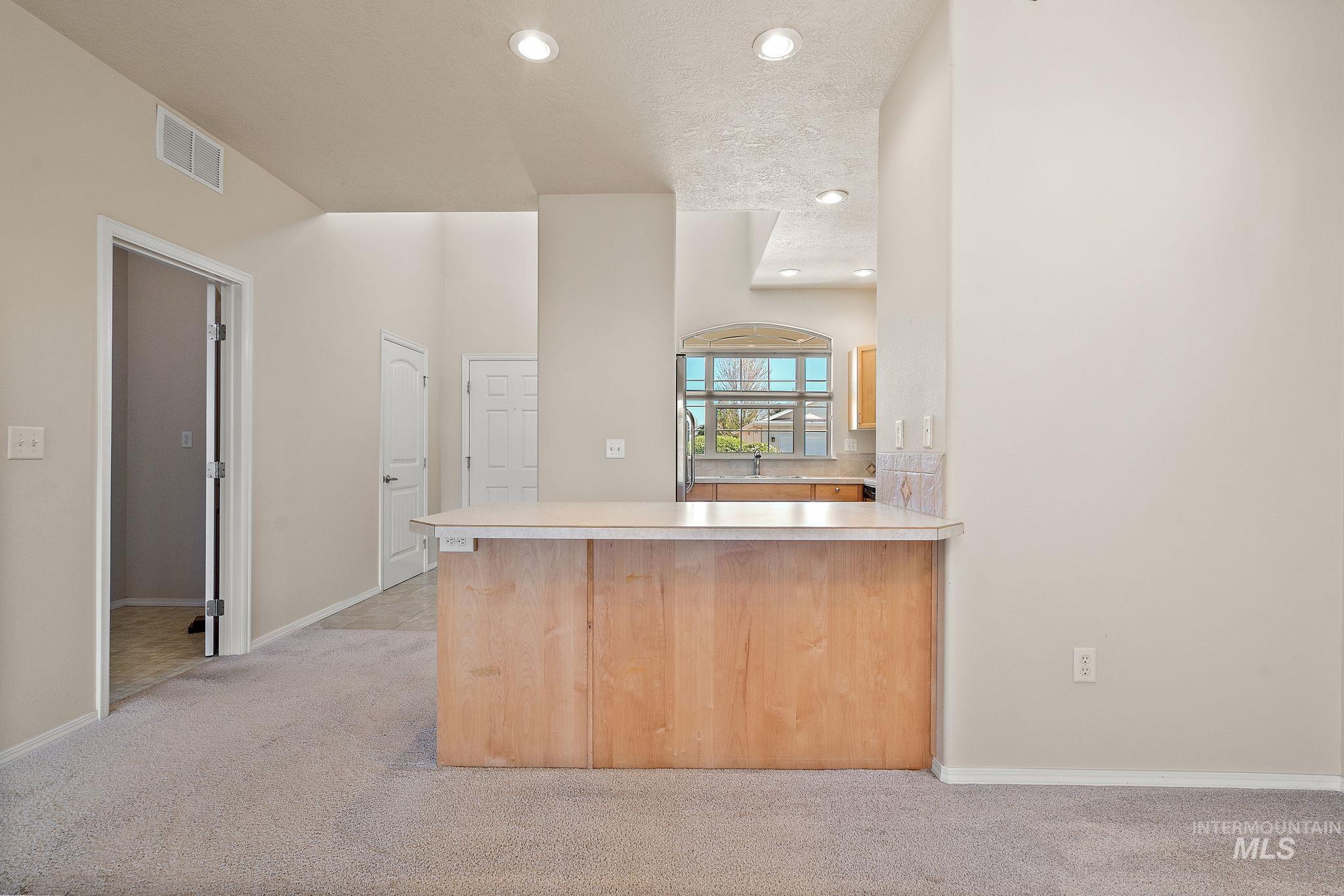 3051 W Santa Clara St. Property Photo 7