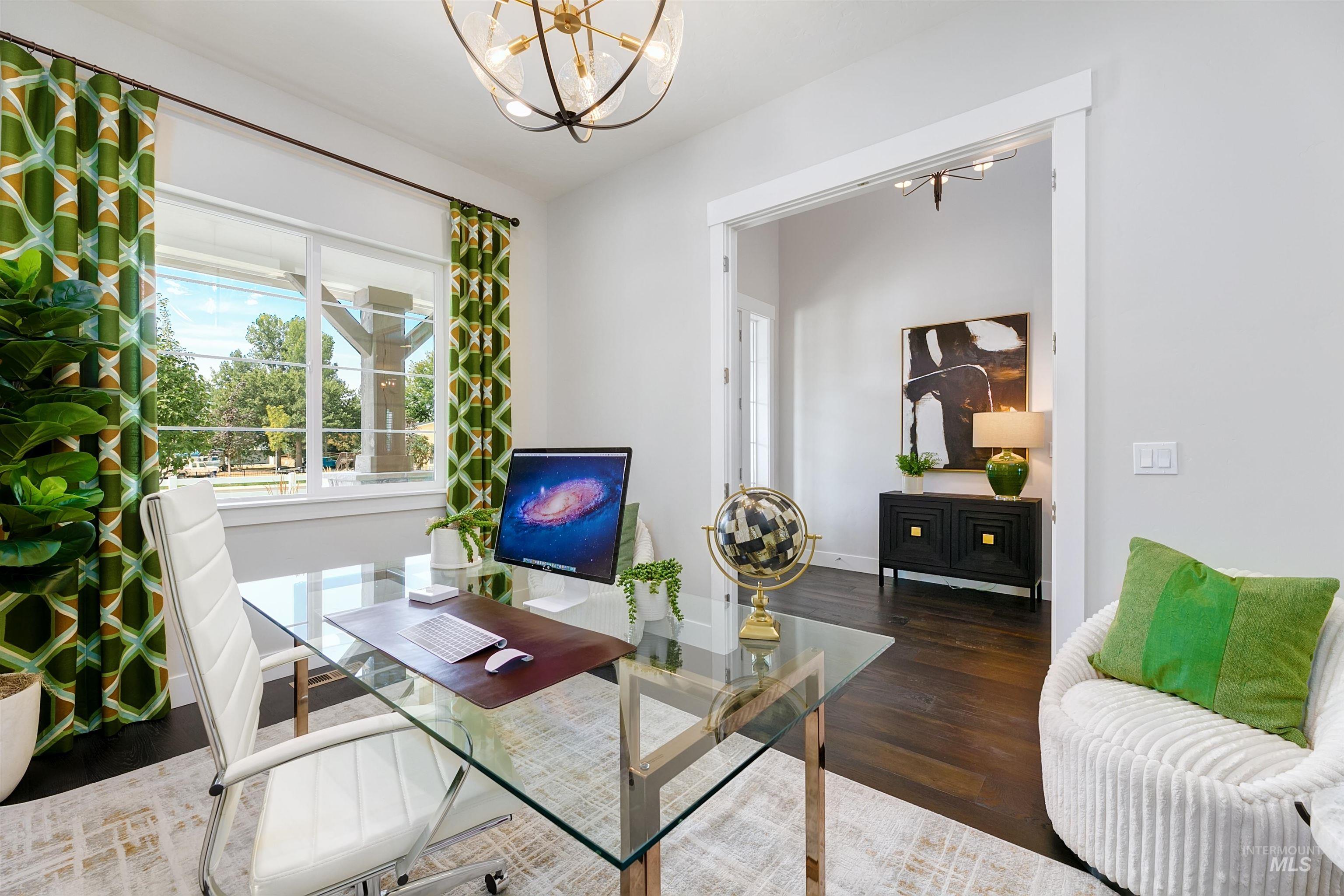 104 S Gresham Way Property Photo 14