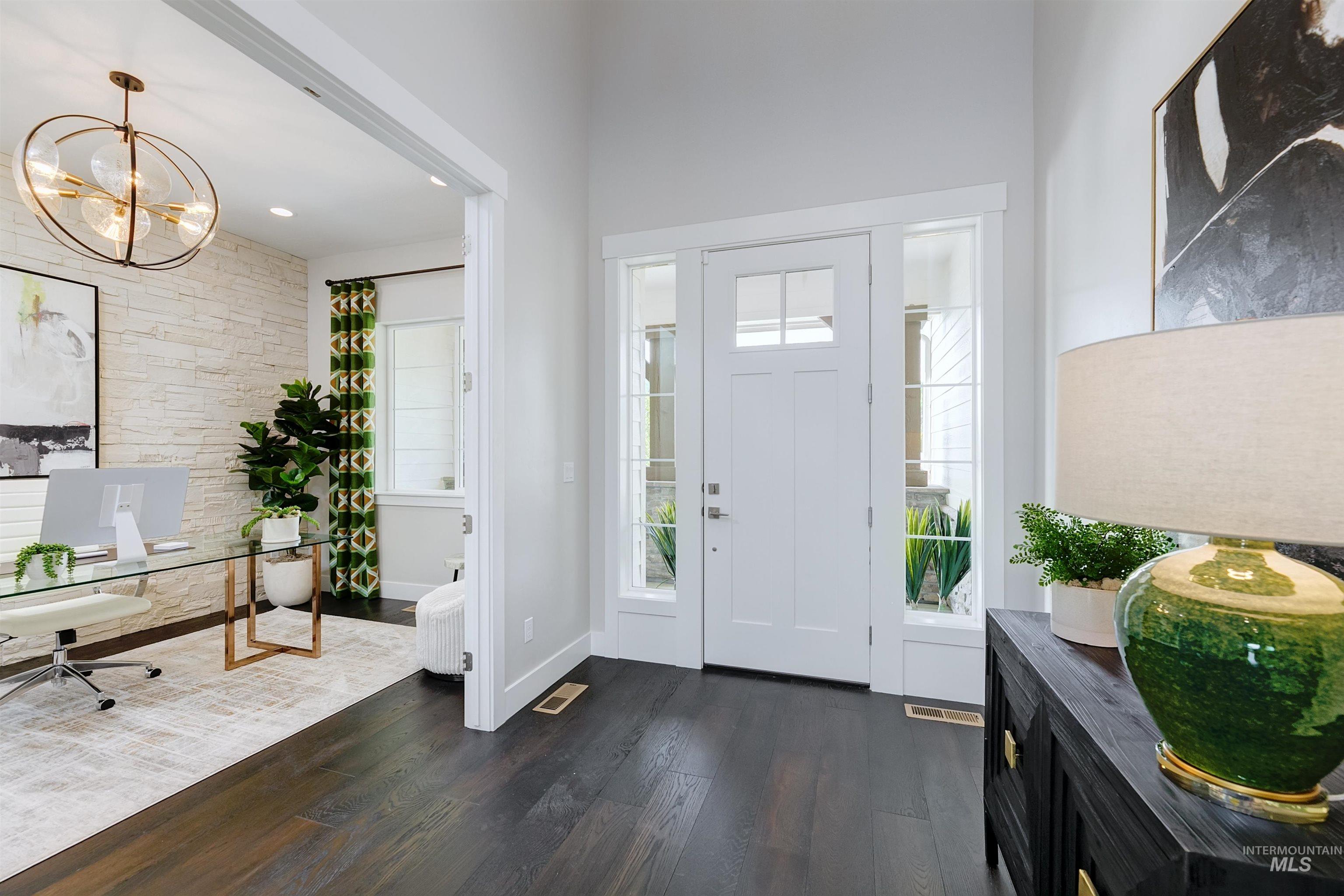 104 S Gresham Way Property Photo 15